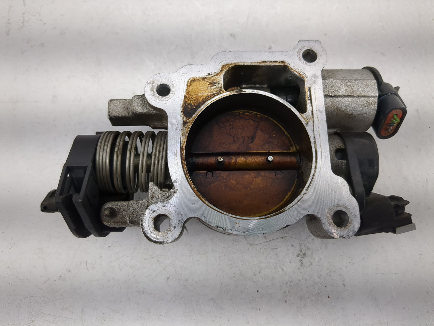 2013 Hyundai Santa Fe Throttle Body Fits Fits 2011 2012 2014 2015 2016 OEM Used Auto Parts - Oemusedautoparts1.com