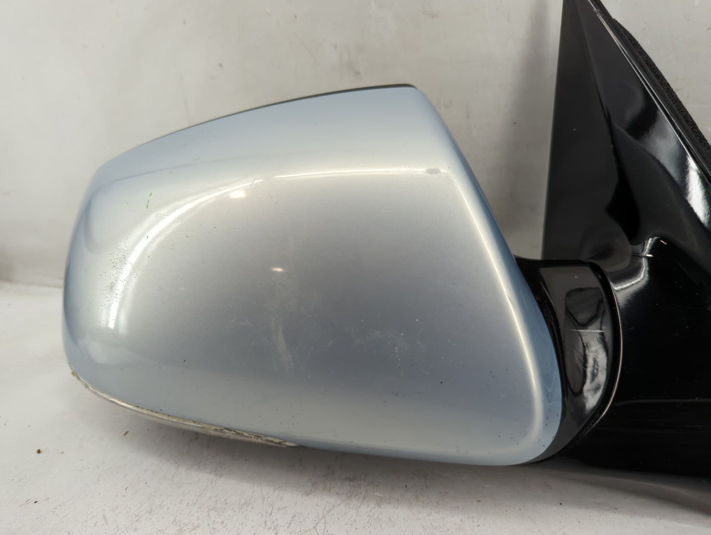 2013-2016 Hyundai Santa Fe Passenger Side View Mirror - Right Door Mirror OEM Used - Oemusedautoparts1.com