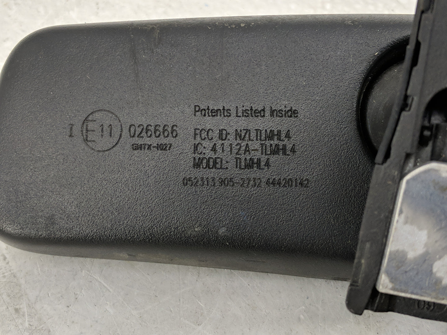 2013-2020 Hyundai Santa Fe Interior Rear View Mirror Replacement OEM P/N:E11026666 Fits OEM Used Auto Parts - Oemusedautopar