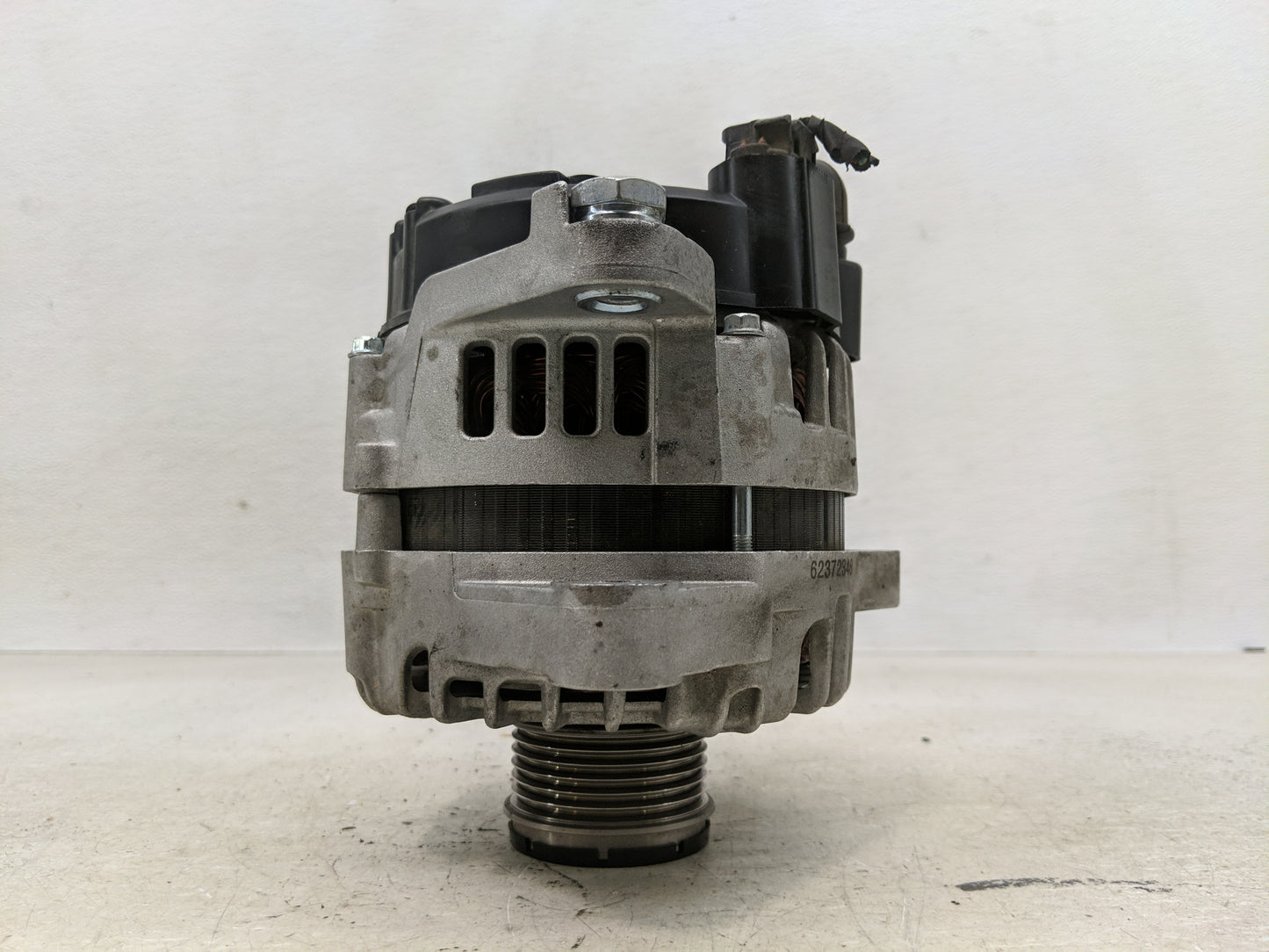 2013 Hyundai Santa Fe Alternator Replacement Generator Charging Assembly Engine OEM P/N:37300-2G800 Fits OEM Used Auto Parts