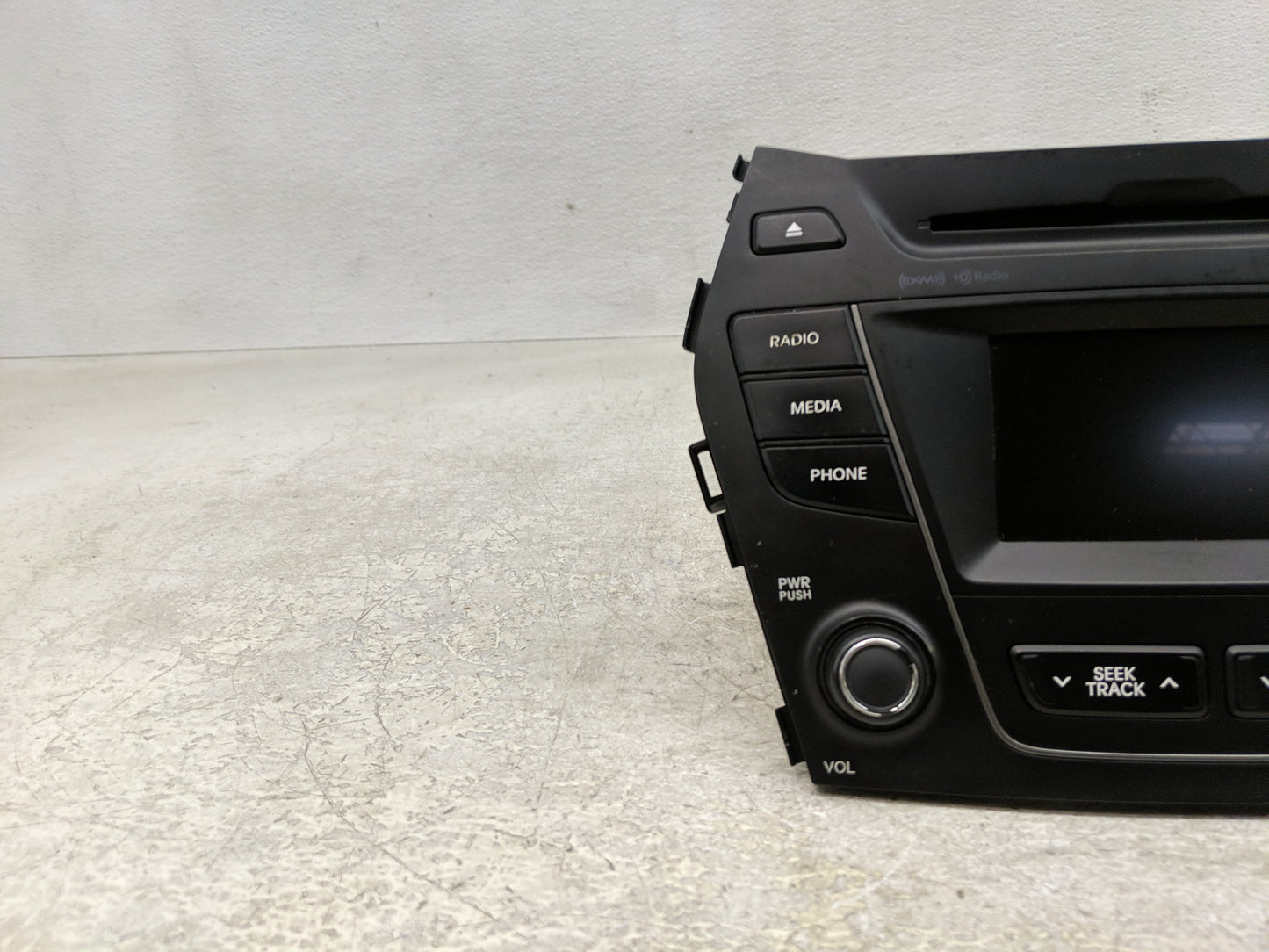 2013-2016 Hyundai Santa Fe Radio AM FM Cd Player Receiver Replacement P/N:96180-B89514X Fits Fits 2013 2014 2015 2016 OEM Us