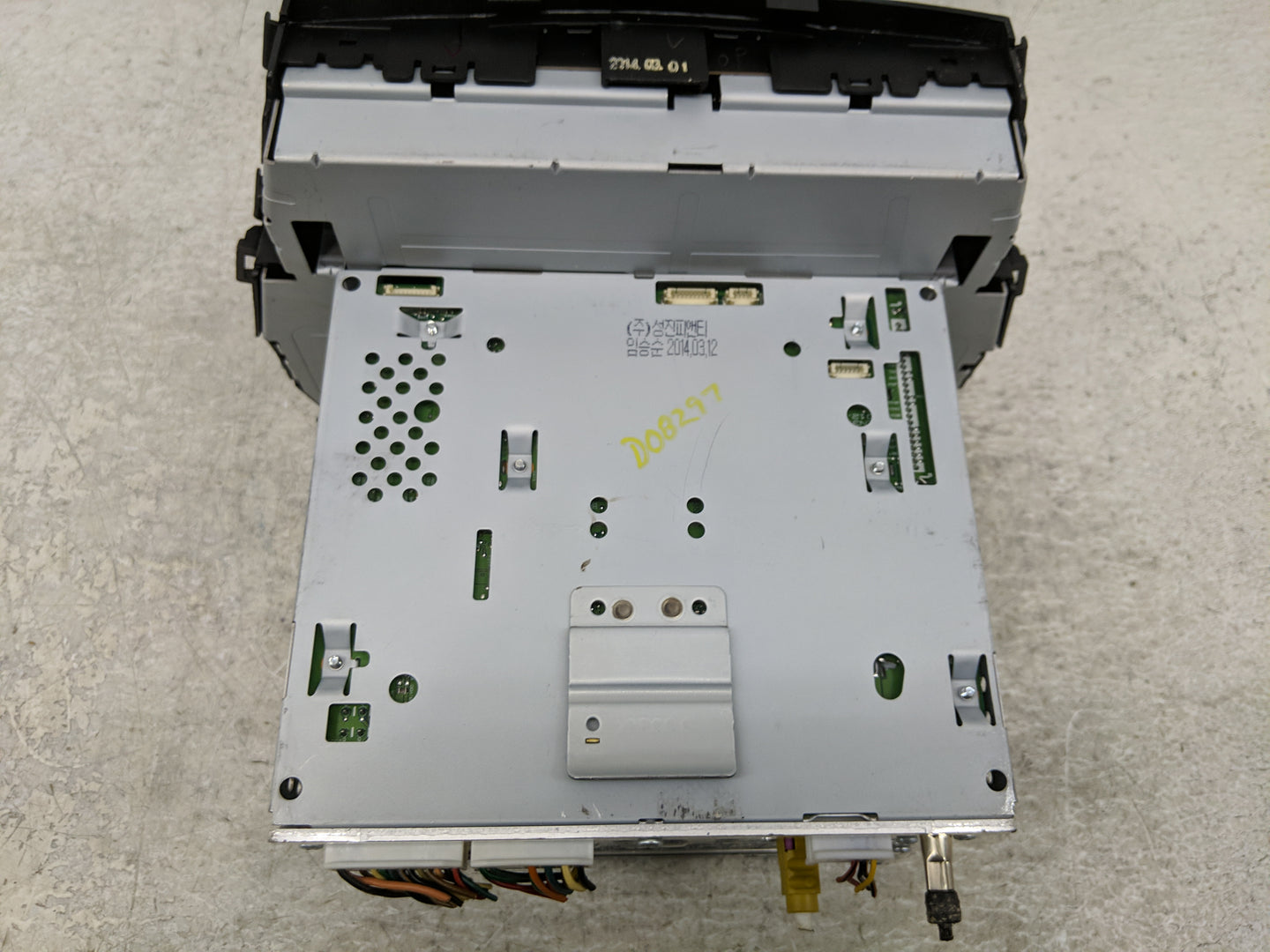 2013-2016 Hyundai Santa Fe Radio AM FM Cd Player Receiver Replacement P/N:96180-B89514X Fits Fits 2013 2014 2015 2016 OEM Us