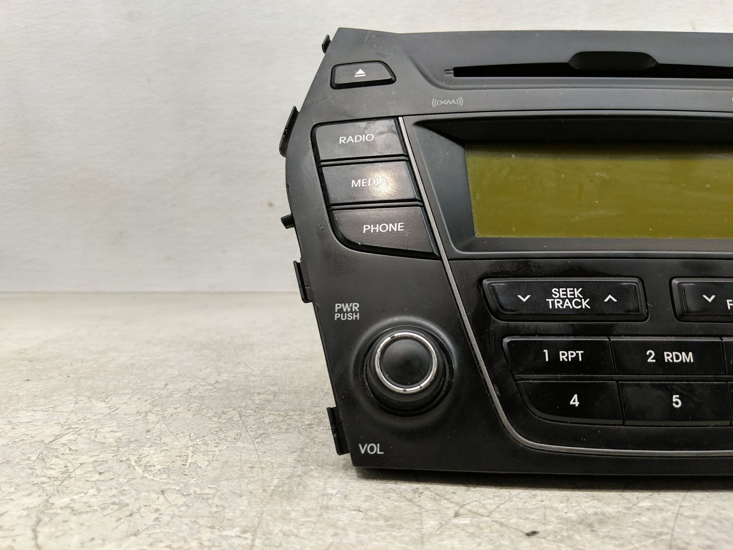 2013-2016 Hyundai Santa Fe Radio AM FM Cd Player Receiver Replacement P/N:96170-B89504X Fits Fits 2013 2014 2015 2016 OEM Us