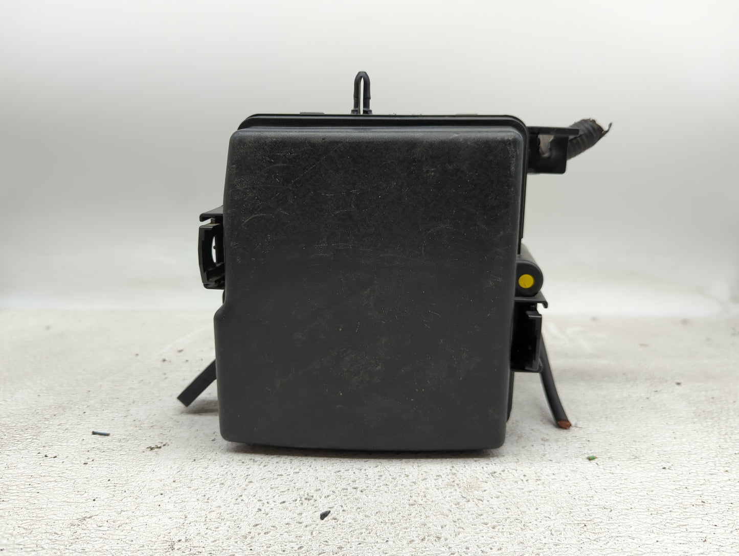 2013 Hyundai Santa Fe Fusebox Fuse Box Panel Relay Module P/N:91951-2W000 Fits OEM Used Auto Parts - Oemusedautoparts1.com