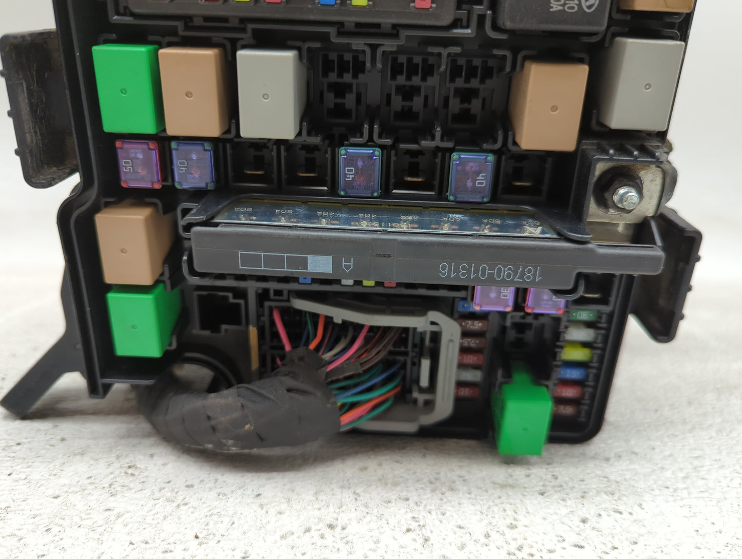 2013 Hyundai Santa Fe Fusebox Fuse Box Panel Relay Module P/N:91951-2W000 Fits OEM Used Auto Parts - Oemusedautoparts1.com
