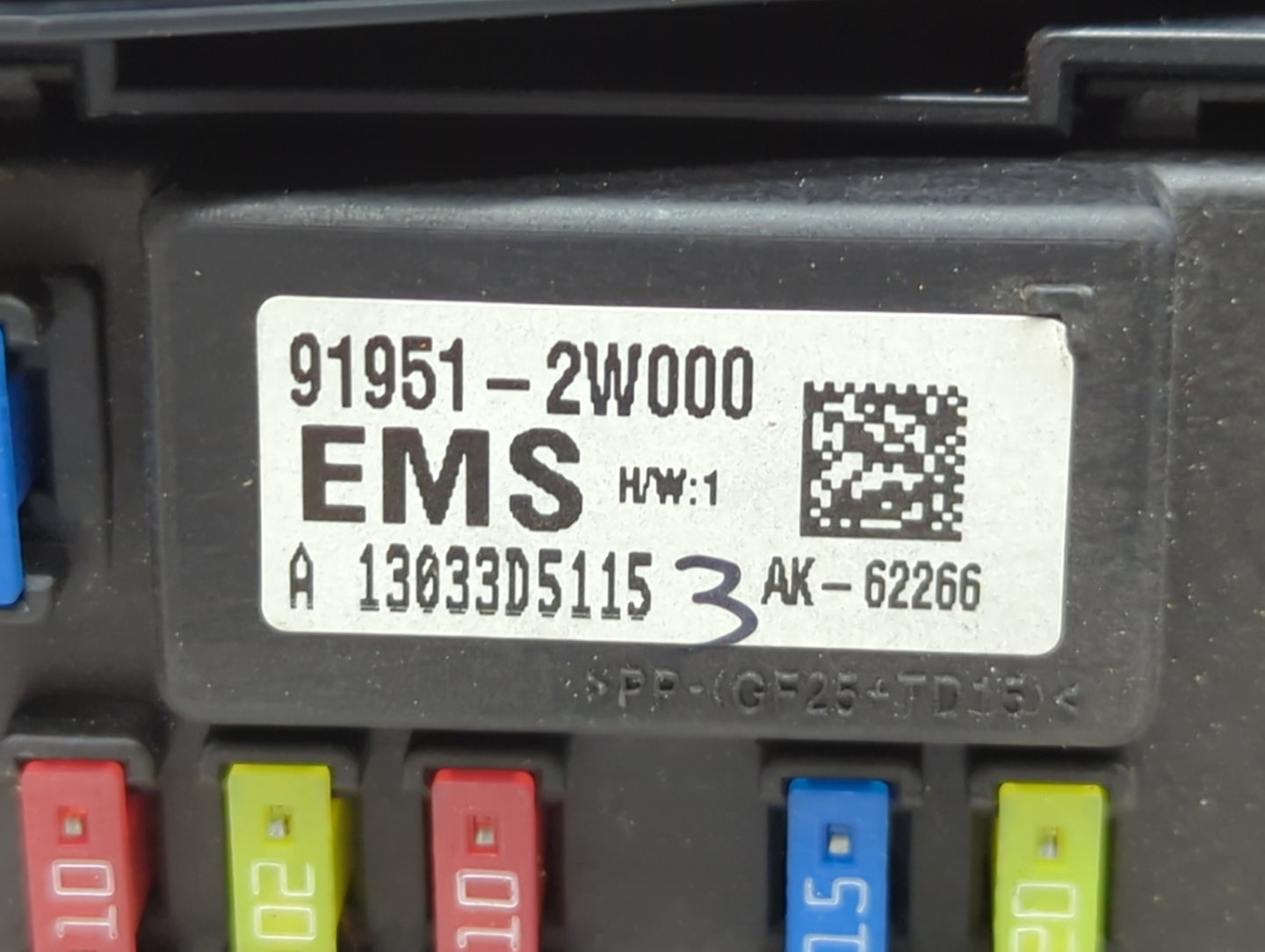 2013 Hyundai Santa Fe Fusebox Fuse Box Panel Relay Module P/N:91951-2W000 Fits OEM Used Auto Parts - Oemusedautoparts1.com