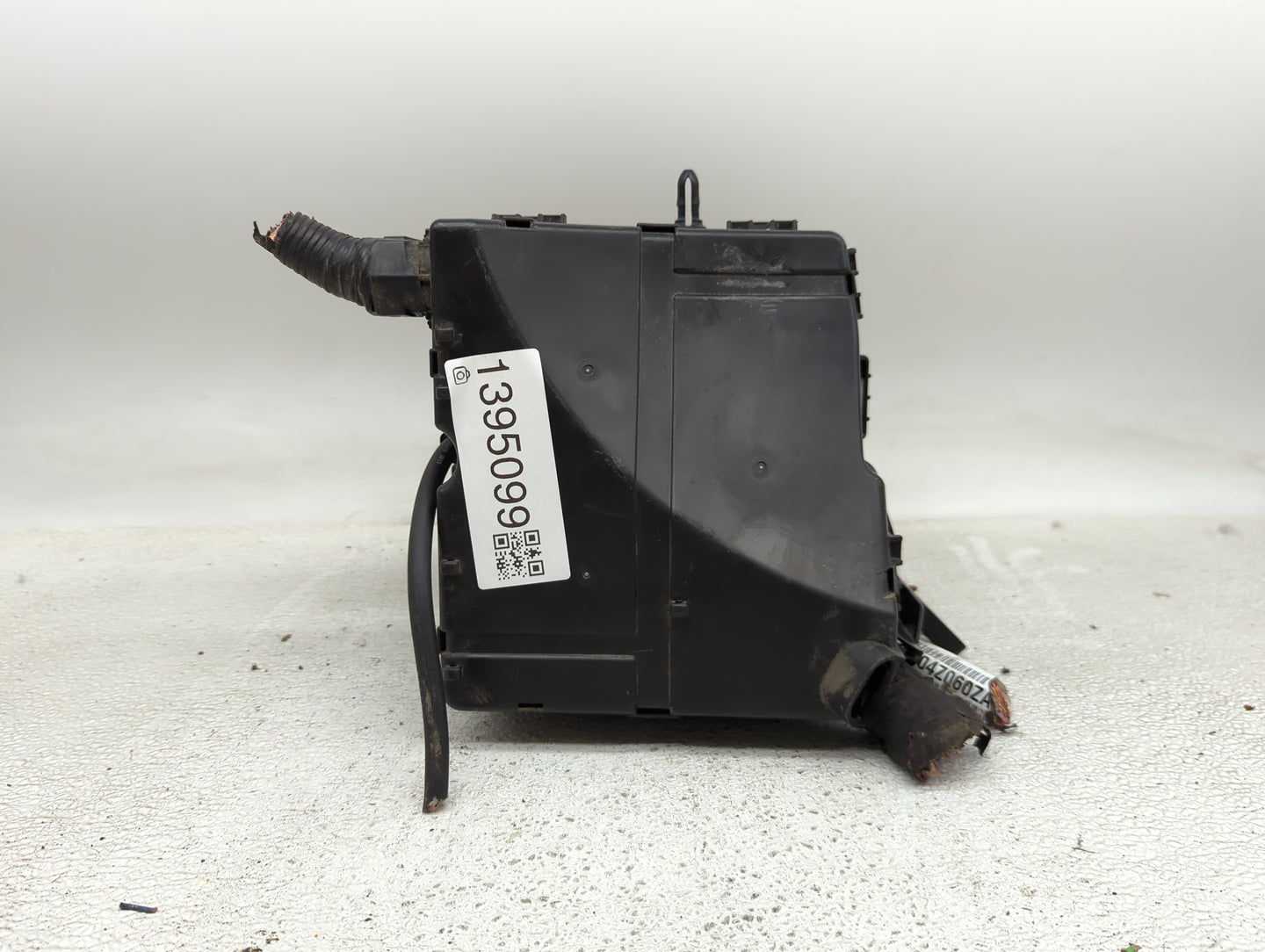 2013 Hyundai Santa Fe Fusebox Fuse Box Panel Relay Module P/N:91951-2W000 Fits OEM Used Auto Parts - Oemusedautoparts1.com