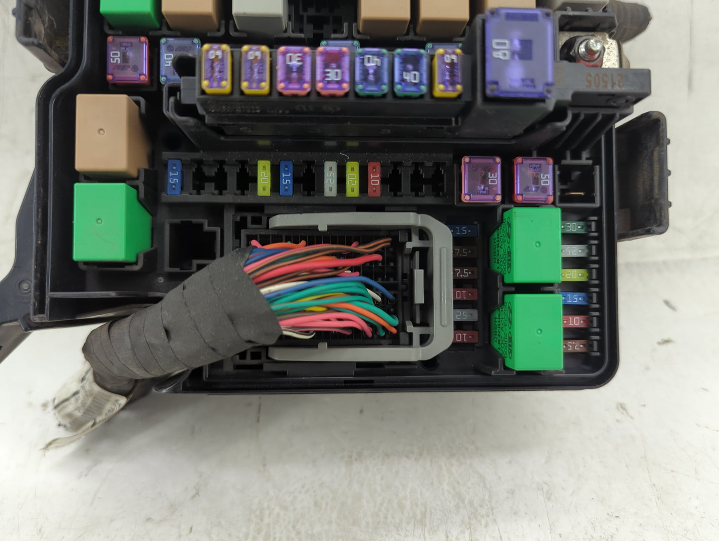 2013 Hyundai Santa Fe Fusebox Fuse Box Panel Relay Module P/N:91951-2W100 Fits OEM Used Auto Parts - Oemusedautoparts1.com