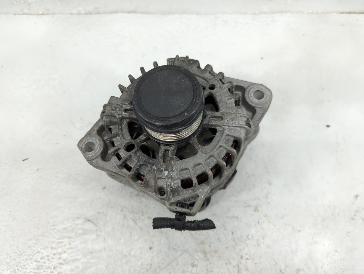 2013 Hyundai Santa Fe Alternator Replacement Generator Charging Assembly Engine OEM P/N:37300-2G800 Fits Fits 2012 OEM Used 