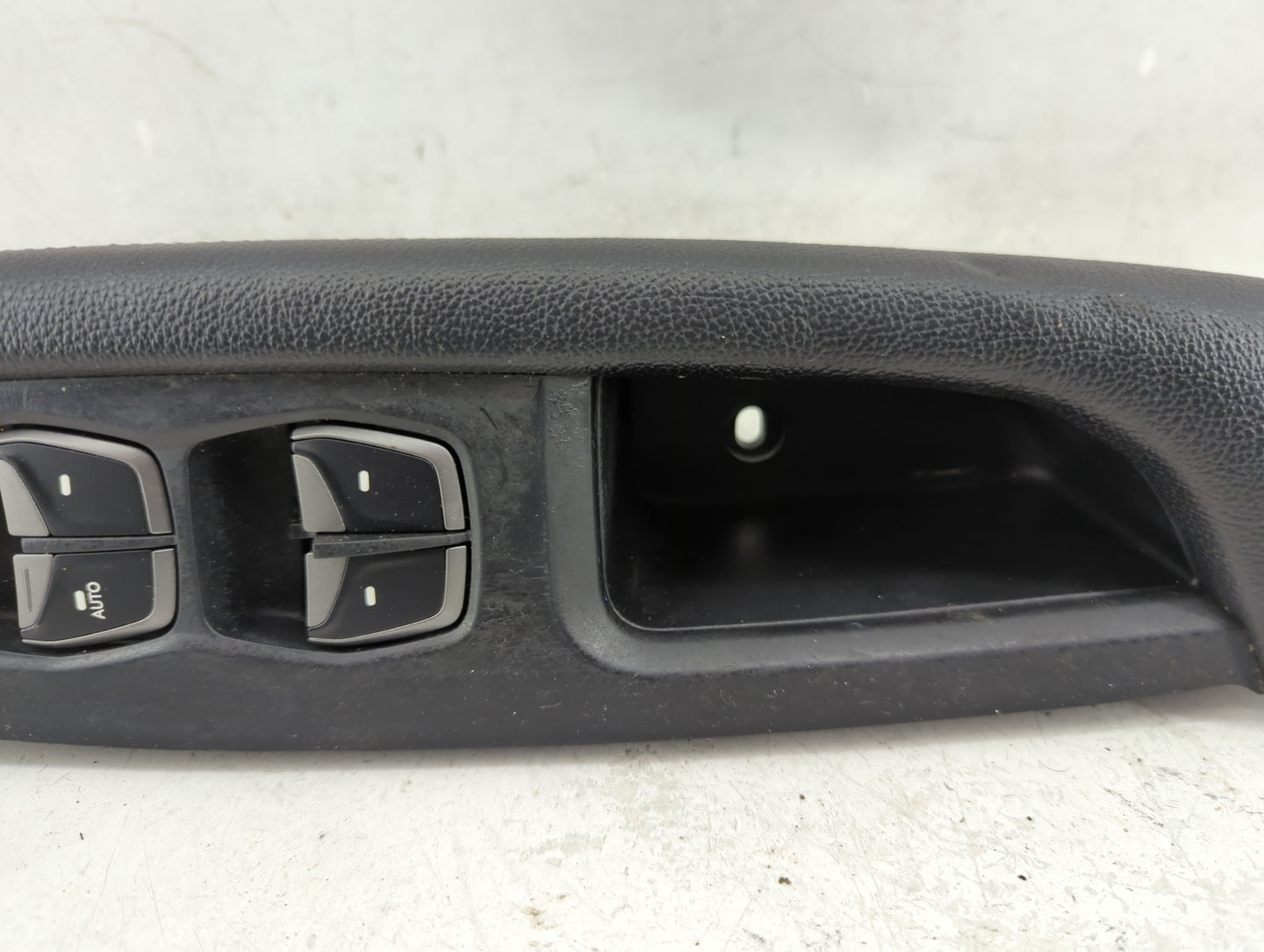 2013-2018 Hyundai Santa Fe Master Power Window Switch Replacement Driver Side Left P/N:M0411-4Z000RYN Fits OEM Used Auto Par