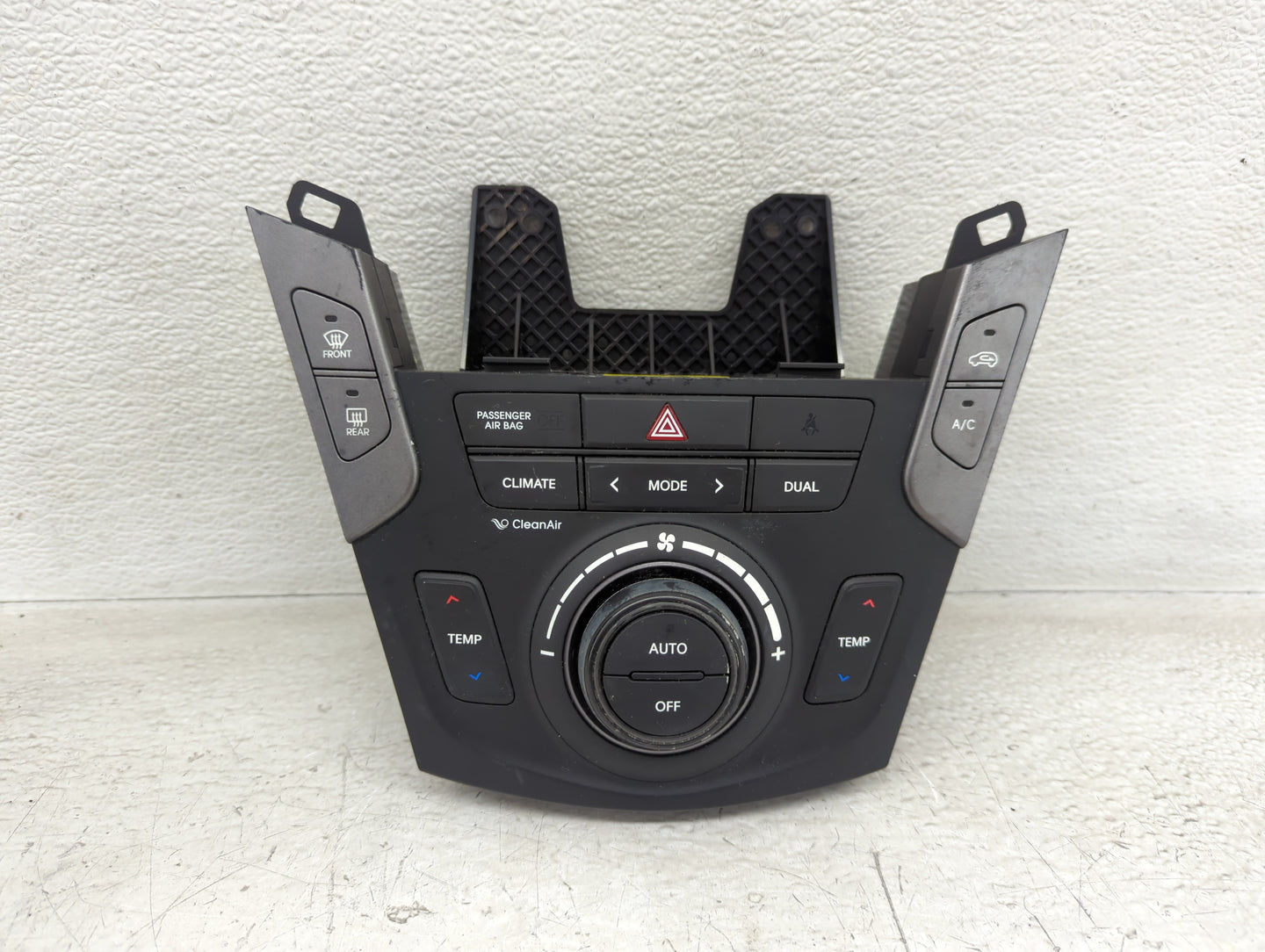 2013-2016 Hyundai Santa Fe Climate Control Module Temperature AC/Heater Replacement P/N:97250-4Z400 Fits Fits 2013 2014 2015