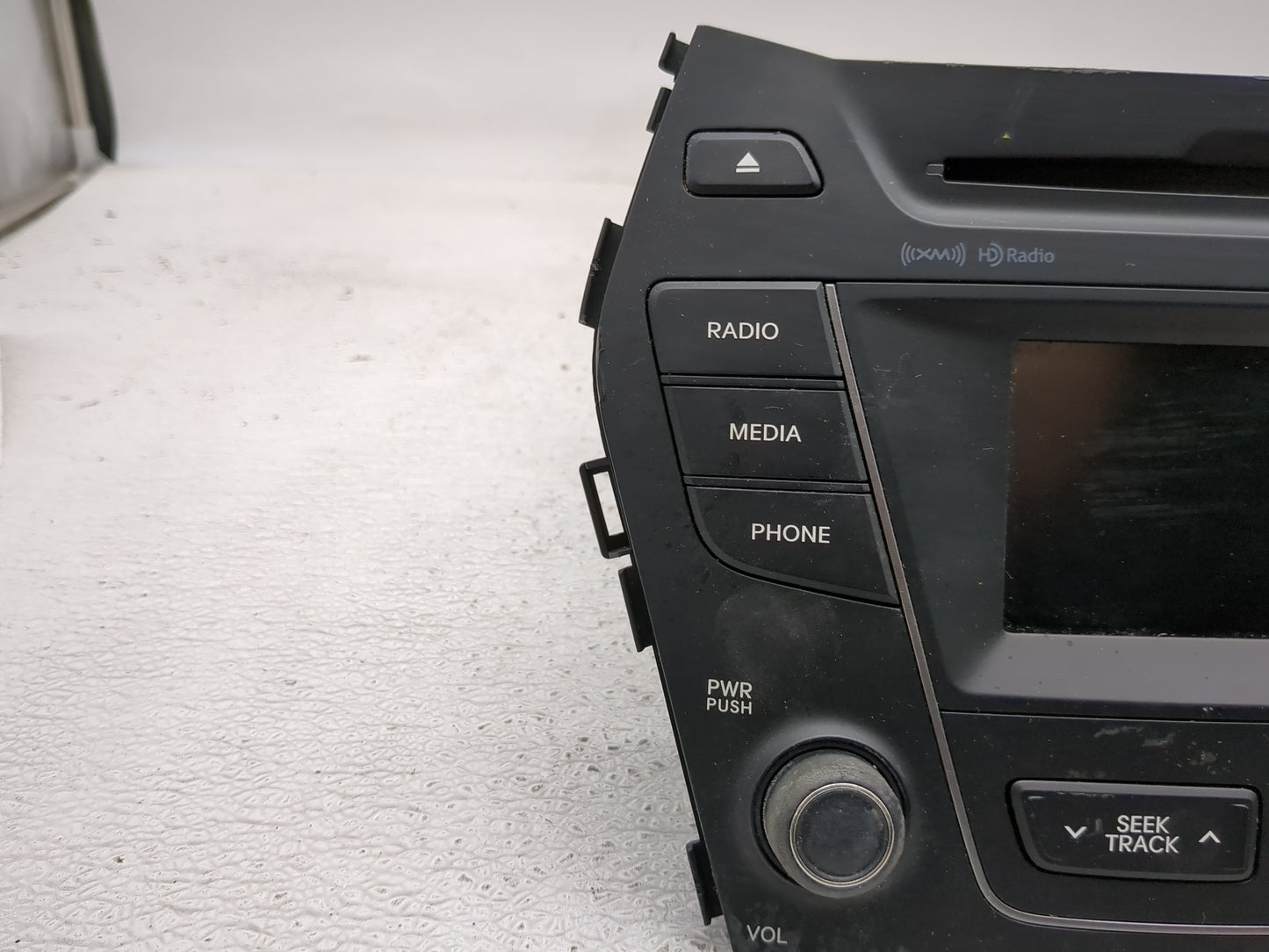 2013-2014 Hyundai Santa Fe Radio AM FM Cd Player Receiver Replacement P/N:961804Z1004X Fits Fits 2013 2014 OEM Used Auto Par