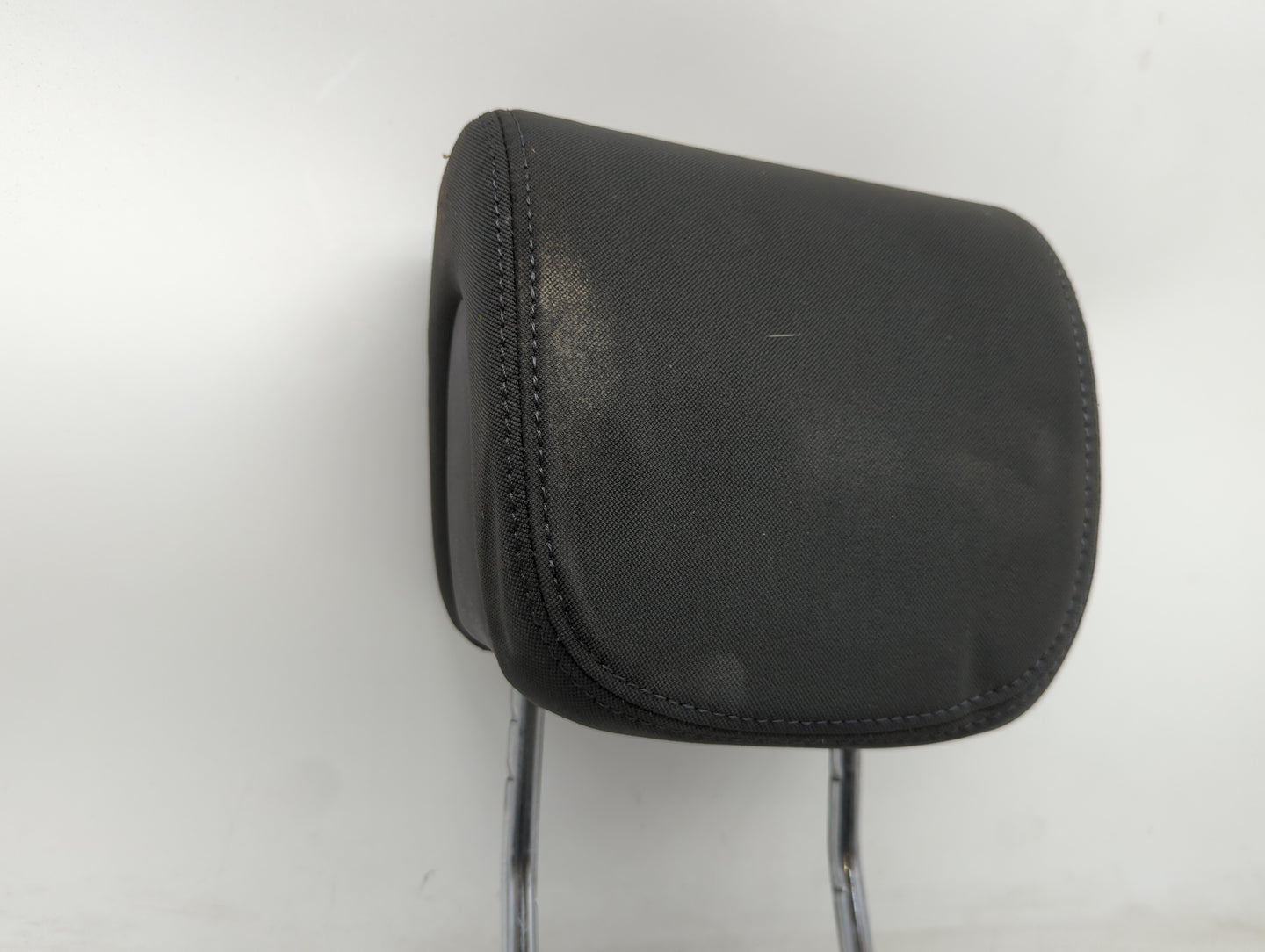 2013-2016 Hyundai Santa Fe Headrest Head Rest Front Driver Passenger Seat Fits Fits 2013 2014 2015 2016 OEM Used Auto Parts 