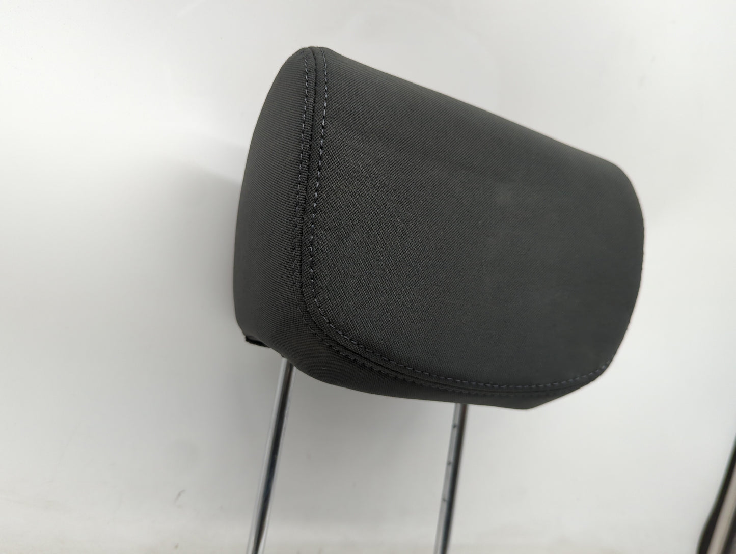 2013-2016 Hyundai Santa Fe Headrest Head Rest Rear Seat Fits Fits 2013 2014 2015 2016 OEM Used Auto Parts - Oemusedautoparts
