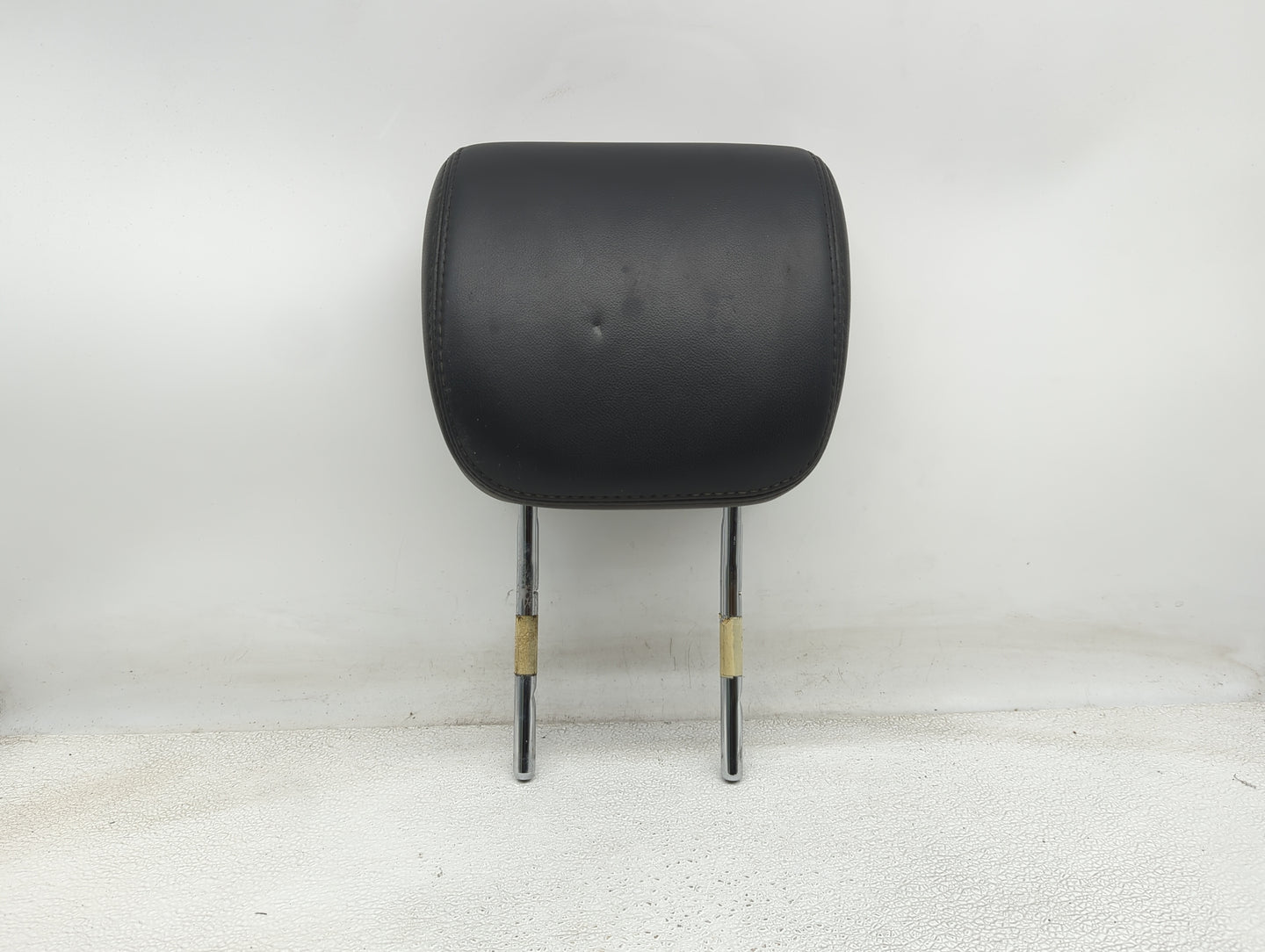 2013-2016 Hyundai Santa Fe Headrest Head Rest Front Driver Passenger Seat Fits Fits 2013 2014 2015 2016 OEM Used Auto Parts 