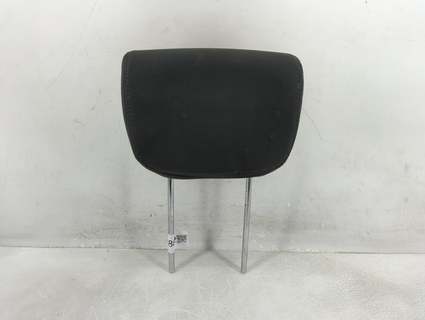 2013-2016 Hyundai Santa Fe Headrest Head Rest Rear Center Seat Fits Fits 2013 2014 2015 2016 OEM Used Auto Parts - Oemusedau
