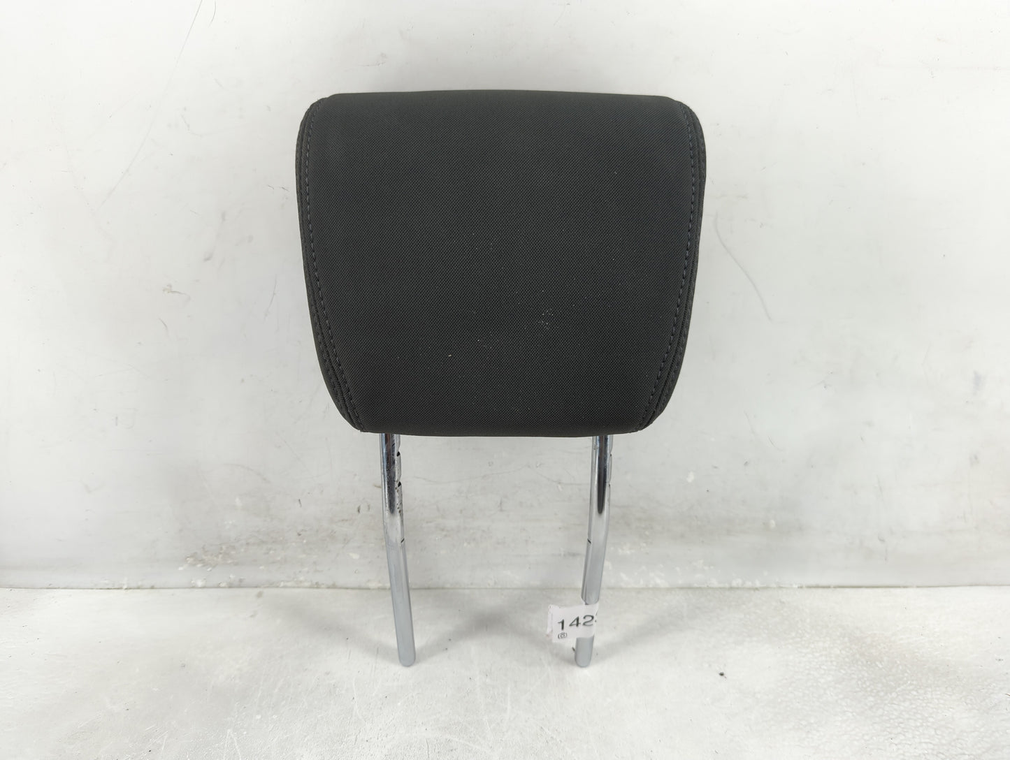 2013 Hyundai Santa Fe Headrest Head Rest Front Driver Passenger Seat - Oemusedautoparts1.com