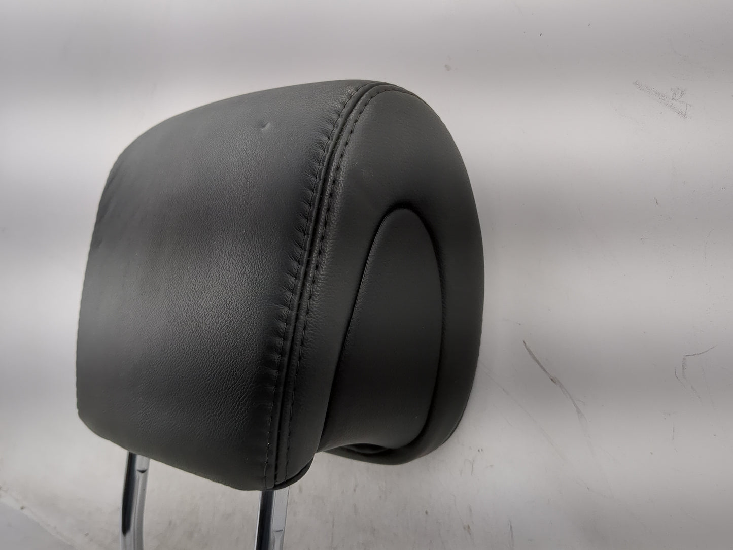 2013 Hyundai Santa Fe Headrest Head Rest Front Driver Passenger Seat - Oemusedautoparts1.com