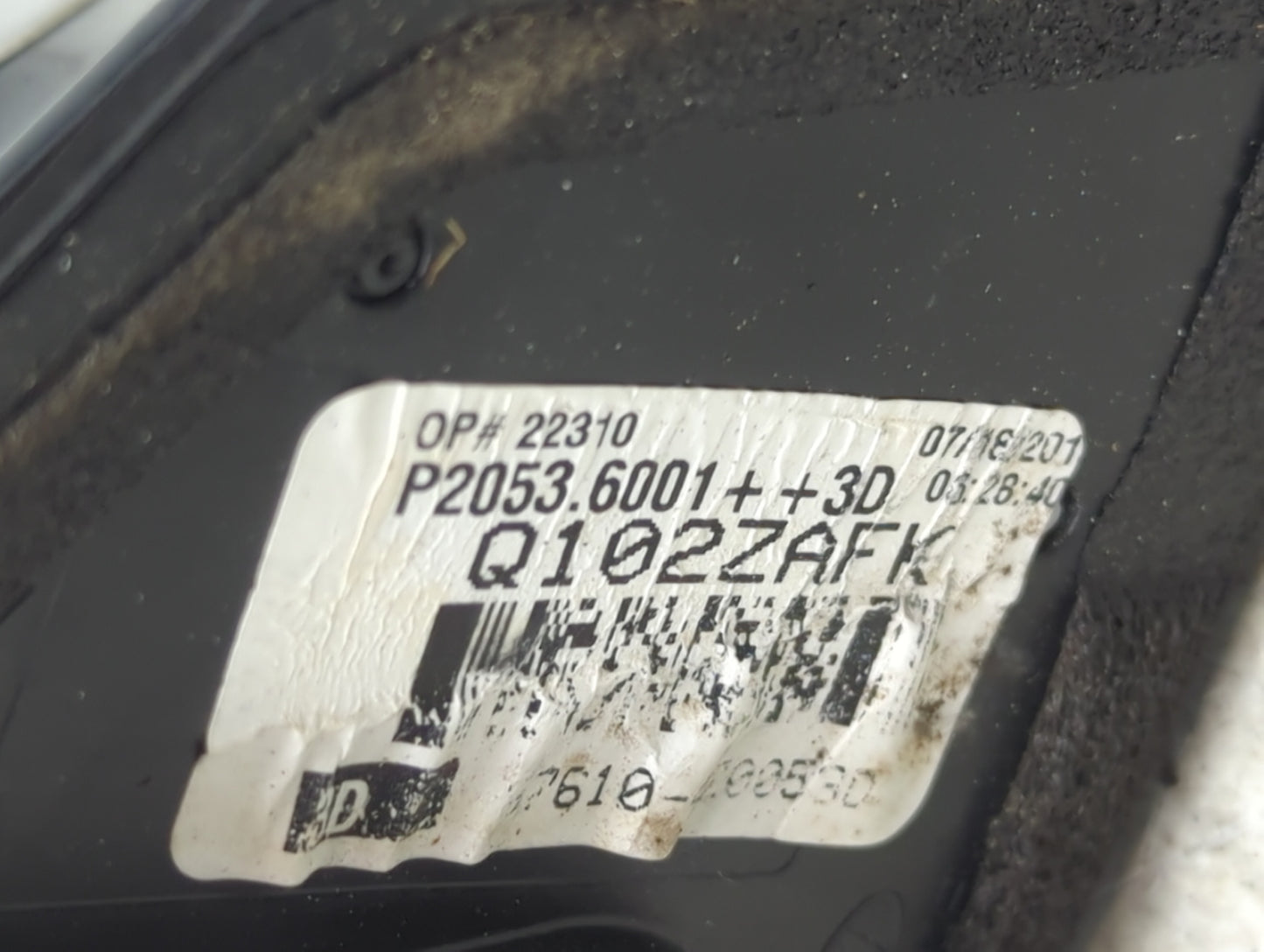 2013-2016 Hyundai Santa Fe Driver Side View Mirror - Left Door Mirror OEM Used - Oemusedautoparts1.com