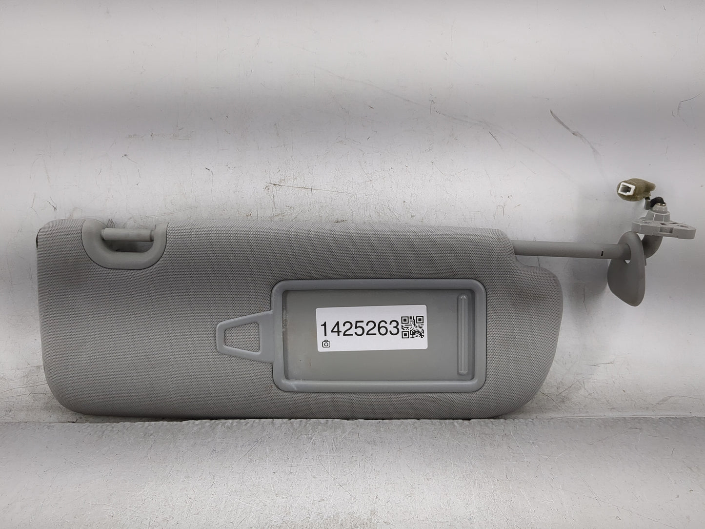 2013-2019 Hyundai Santa Fe Sun Visor Shade Replacement Passenger Right Mirror Fits Fits 2013 2014 2015 2016 2017 2018 2019 O