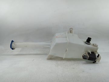 2013-2016 Hyundai Santa Fe Windshield Washer Fluid Reservoir Bottle Oem - Oemusedautoparts1.com