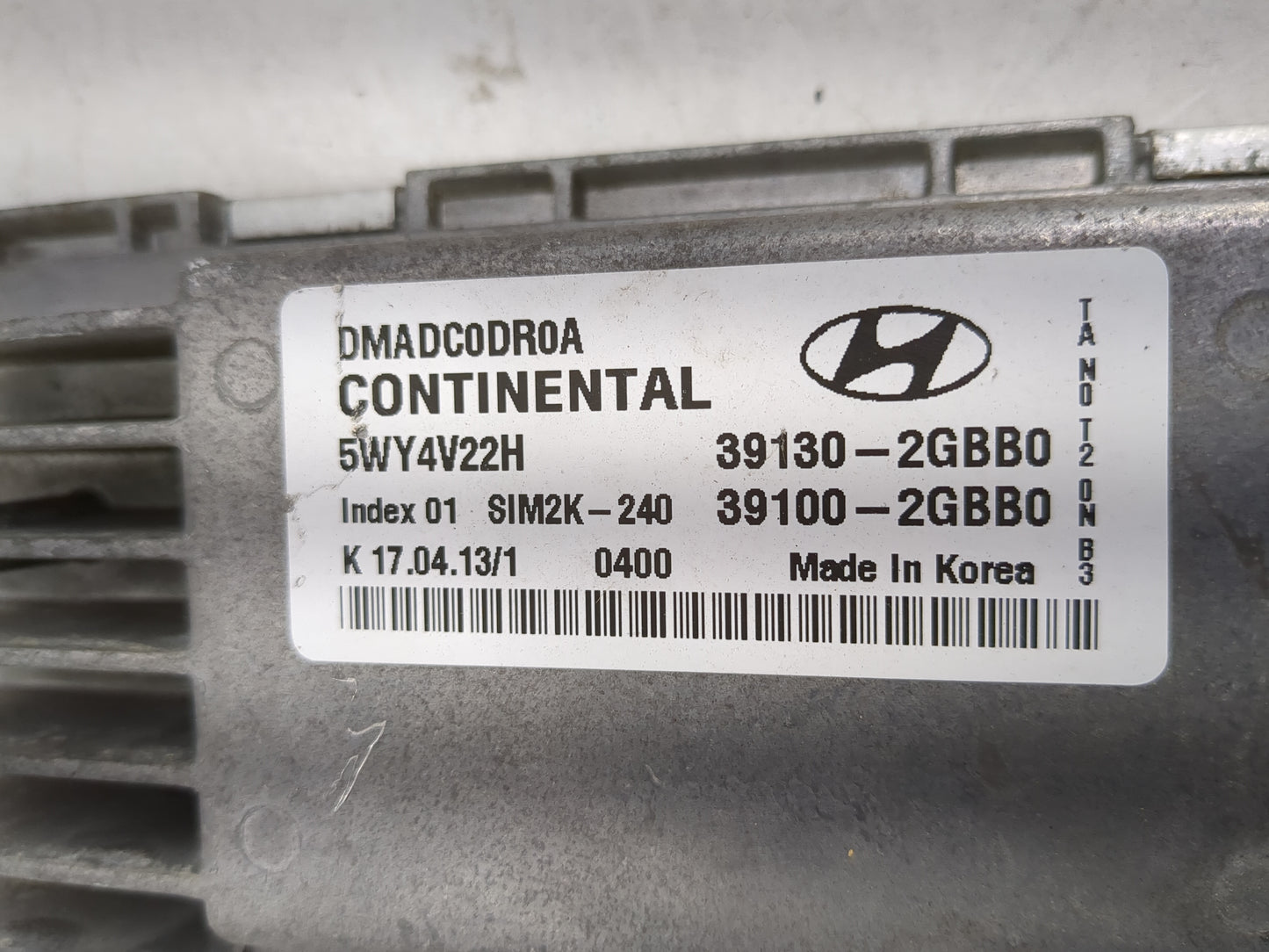 2013 Hyundai Santa Fe PCM Engine Control Computer ECU ECM PCU OEM P/N:39130-2GBB0 39100-2GBB0, 5WY4V22H, SIM2K-240 Fits OEM 