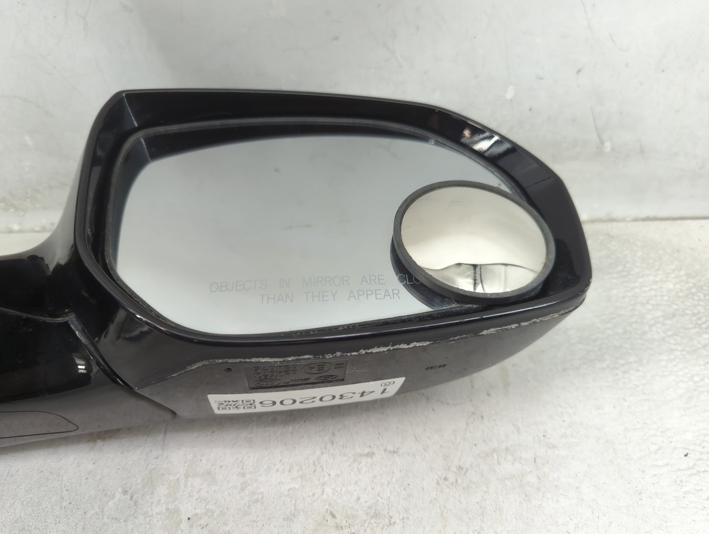 2013-2016 Hyundai Santa Fe Passenger Side View Mirror - Right Door Mirror OEM Used - Oemusedautoparts1.com