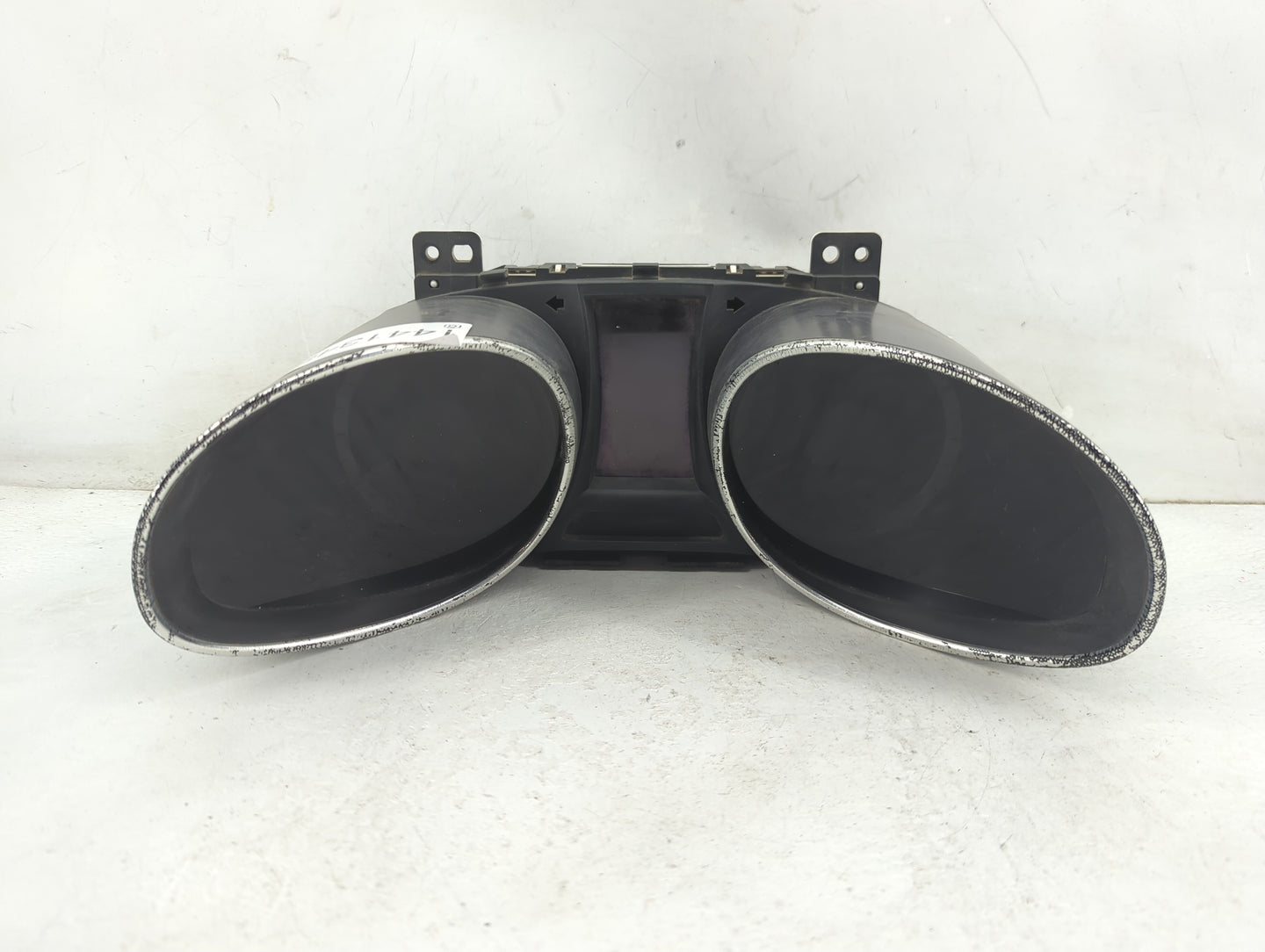 2013-2014 Hyundai Santa Fe Instrument Cluster Speedometer Gauges P/N:94011-B8041 Fits Fits 2013 2014 OEM Used Auto Parts - O