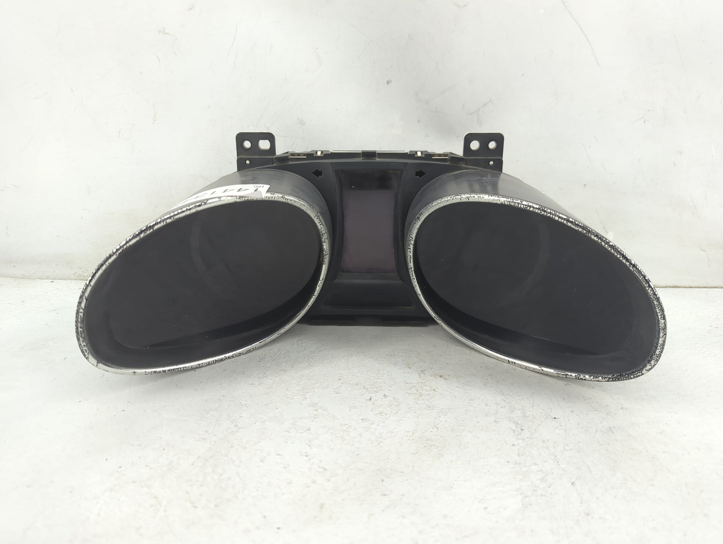 2013-2014 Hyundai Santa Fe Instrument Cluster Speedometer Gauges P/N:94011-B8041 Fits Fits 2013 2014 OEM Used Auto Parts - O