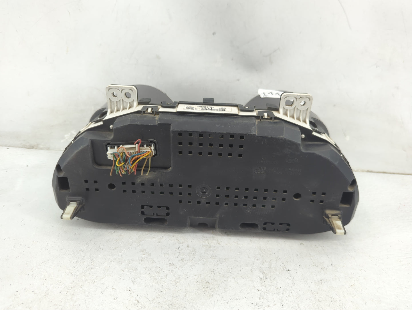 2013-2014 Hyundai Santa Fe Instrument Cluster Speedometer Gauges P/N:94011-B8041 Fits Fits 2013 2014 OEM Used Auto Parts - O