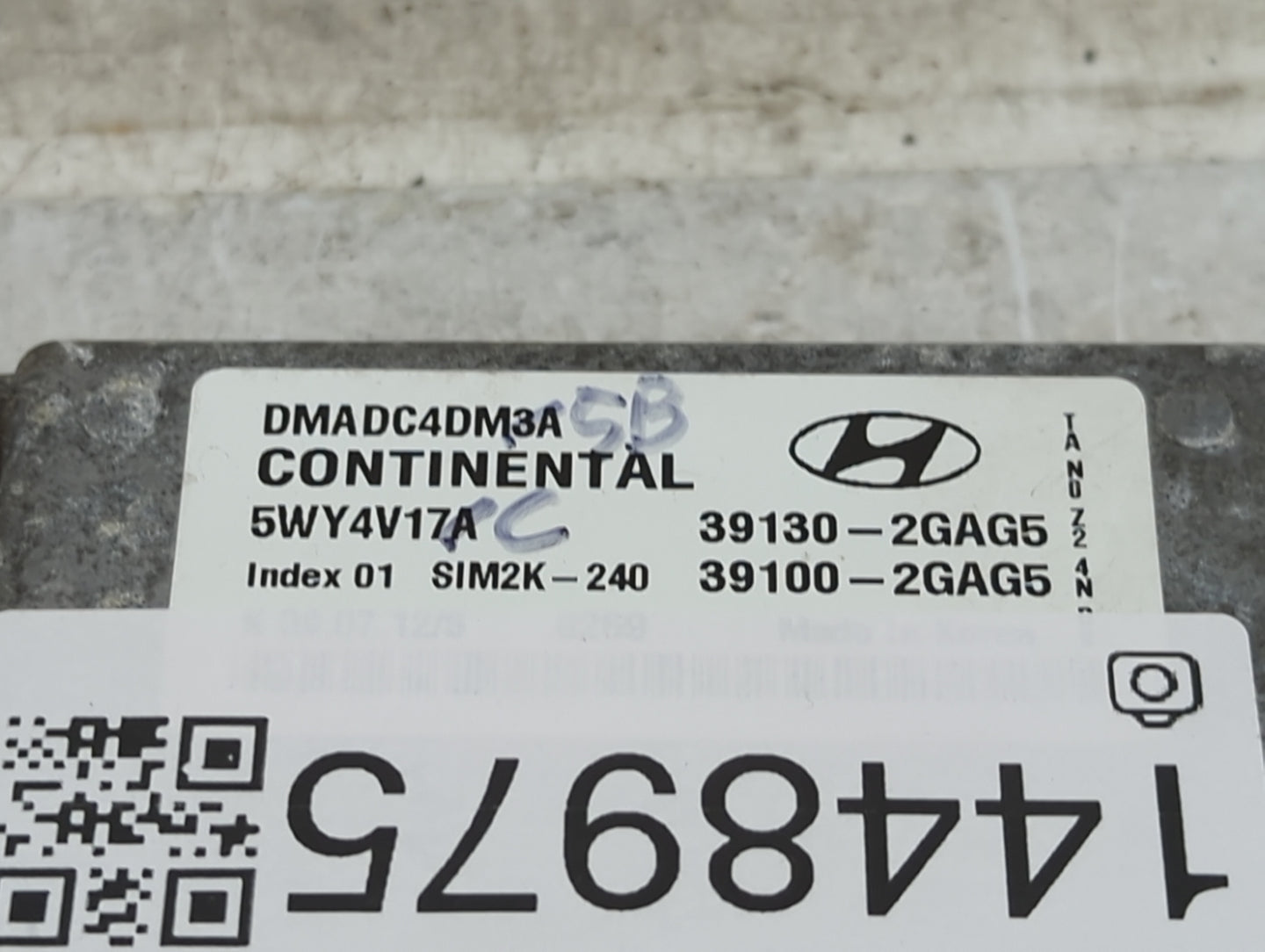 2013 Hyundai Santa Fe PCM Engine Control Computer ECU ECM PCU OEM P/N:39130-2GAG5 39100-2GAG5, 5WY4V17A, DMADC4DM3A Fits OEM