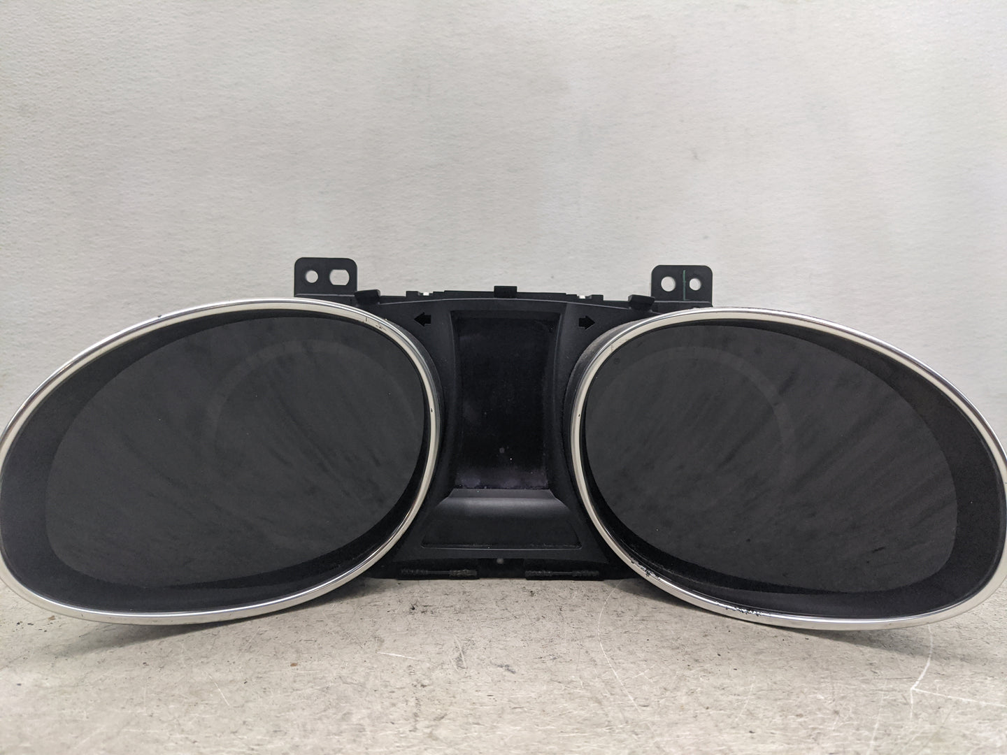 2013-2014 Hyundai Santa Fe Instrument Cluster Speedometer Gauges P/N:94011-4Z001 TN157560-1044 Miles:90K Fits Fits 2013 2014