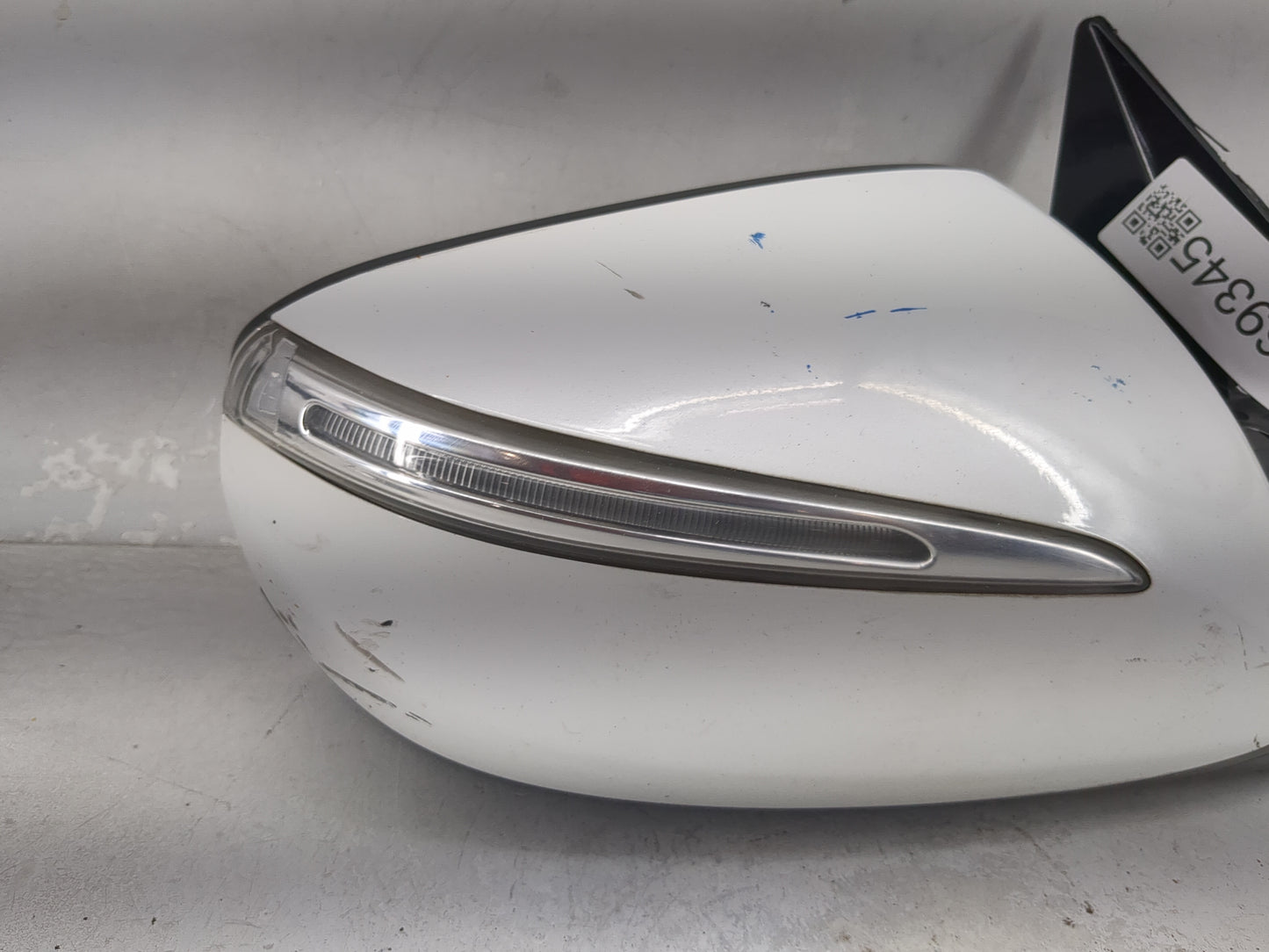 2013-2016 Hyundai Santa Fe Passenger Side View Mirror - Right Door Mirror OEM Used - Oemusedautoparts1.com