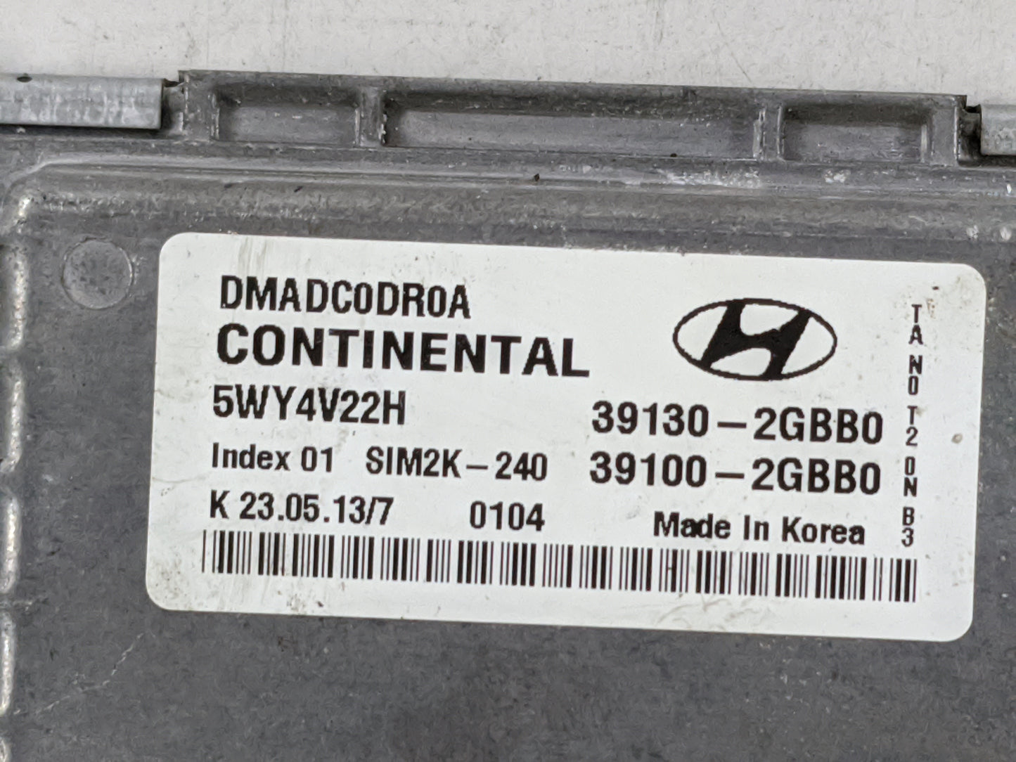 2013 Hyundai Santa Fe PCM Engine Control Computer ECU ECM PCU OEM P/N:39130-2GBB0 39100-2GBB0, 5WY4V22H, SIM2K-240 Fits OEM 