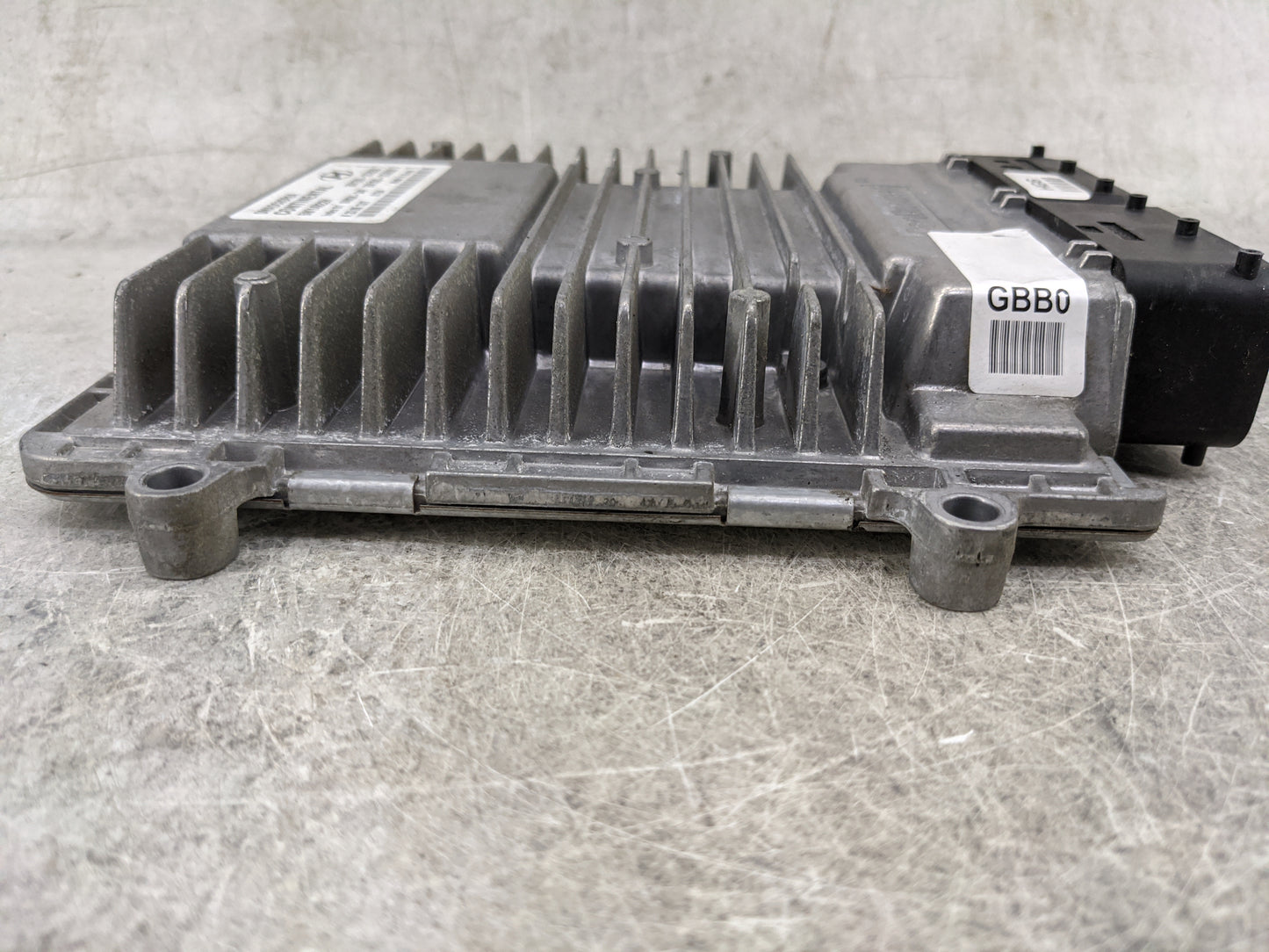 2013 Hyundai Santa Fe PCM Engine Control Computer ECU ECM PCU OEM P/N:39130-2GBB0 39100-2GBB0, 5WY4V22H, SIM2K-240 Fits OEM 