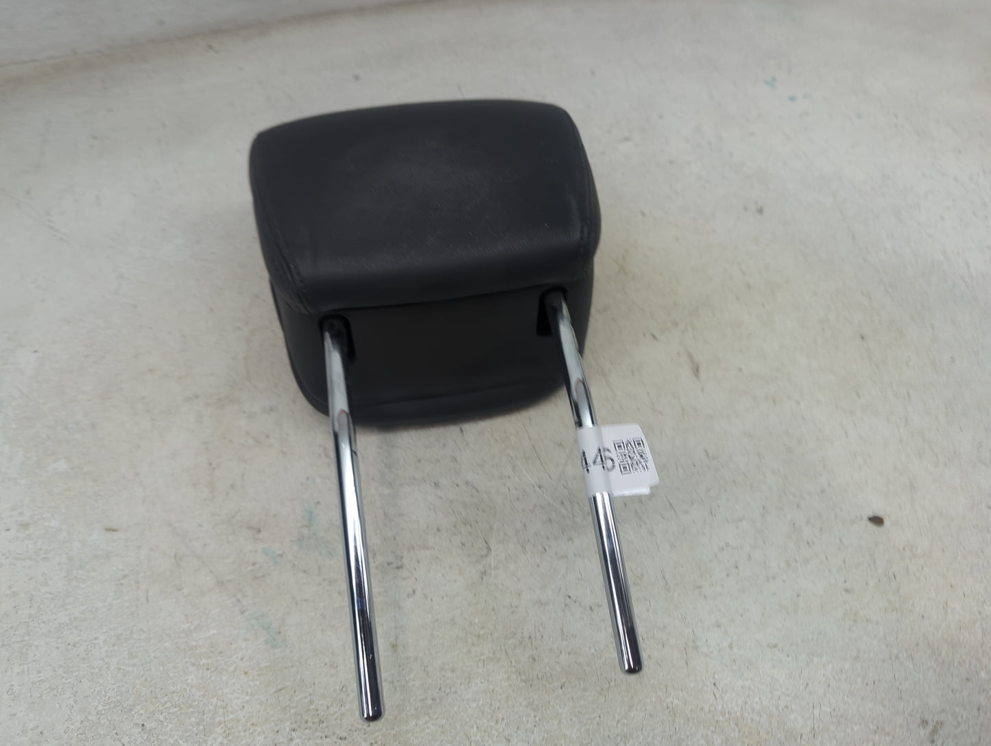 2013 Hyundai Santa Fe Headrest Head Rest Front Driver Seat Black - Oemusedautoparts1.com