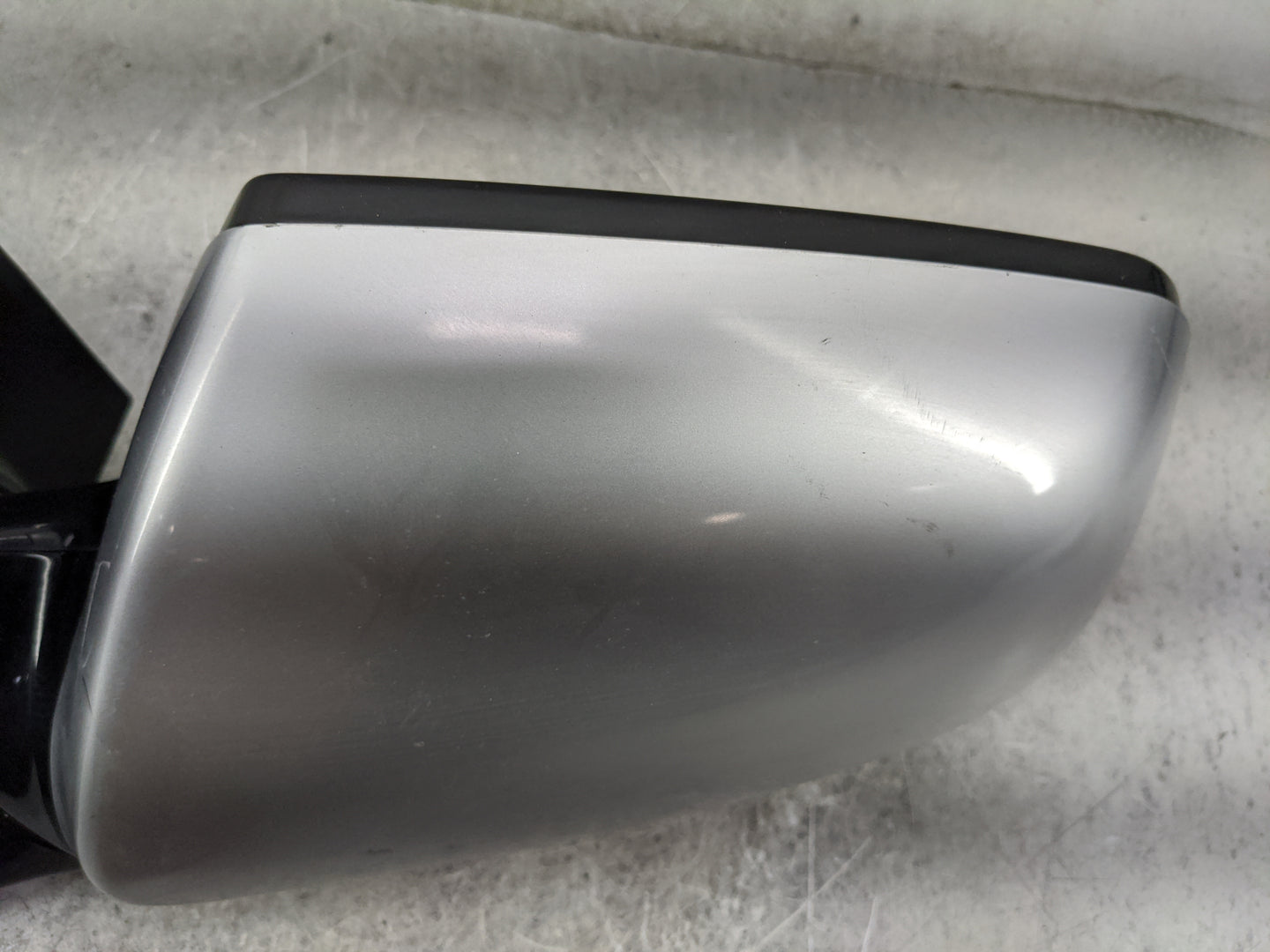 2013-2016 Hyundai Santa Fe Driver Side View Mirror - Left Door Mirror OEM Used - Oemusedautoparts1.com