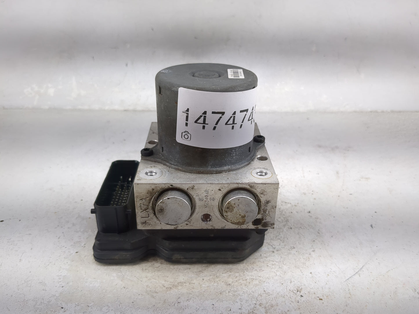 2013 Hyundai Santa Fe ABS Pump Control Module Replacement P/N:58920-4Z000 MGH-60BH6013M300, BE6003M301 Fits OEM Used Auto Pa