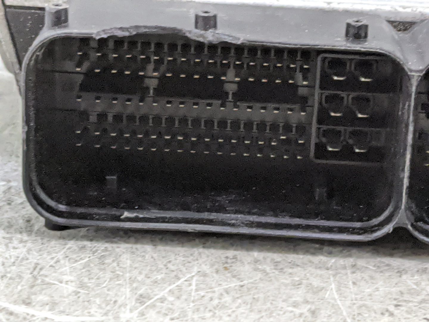 2013 Hyundai Santa Fe PCM Engine Control Computer ECU ECM PCU OEM P/N:39130-2GBB0 39100-2GBB0, 5WY4V22F, SIM2K-240 Fits OEM 