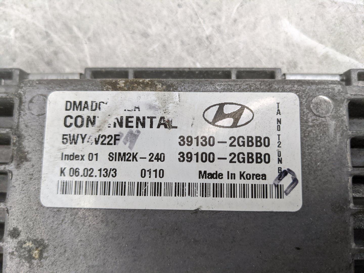 2013 Hyundai Santa Fe PCM Engine Control Computer ECU ECM PCU OEM P/N:39130-2GBB0 39100-2GBB0, 5WY4V22F, SIM2K-240 Fits OEM 