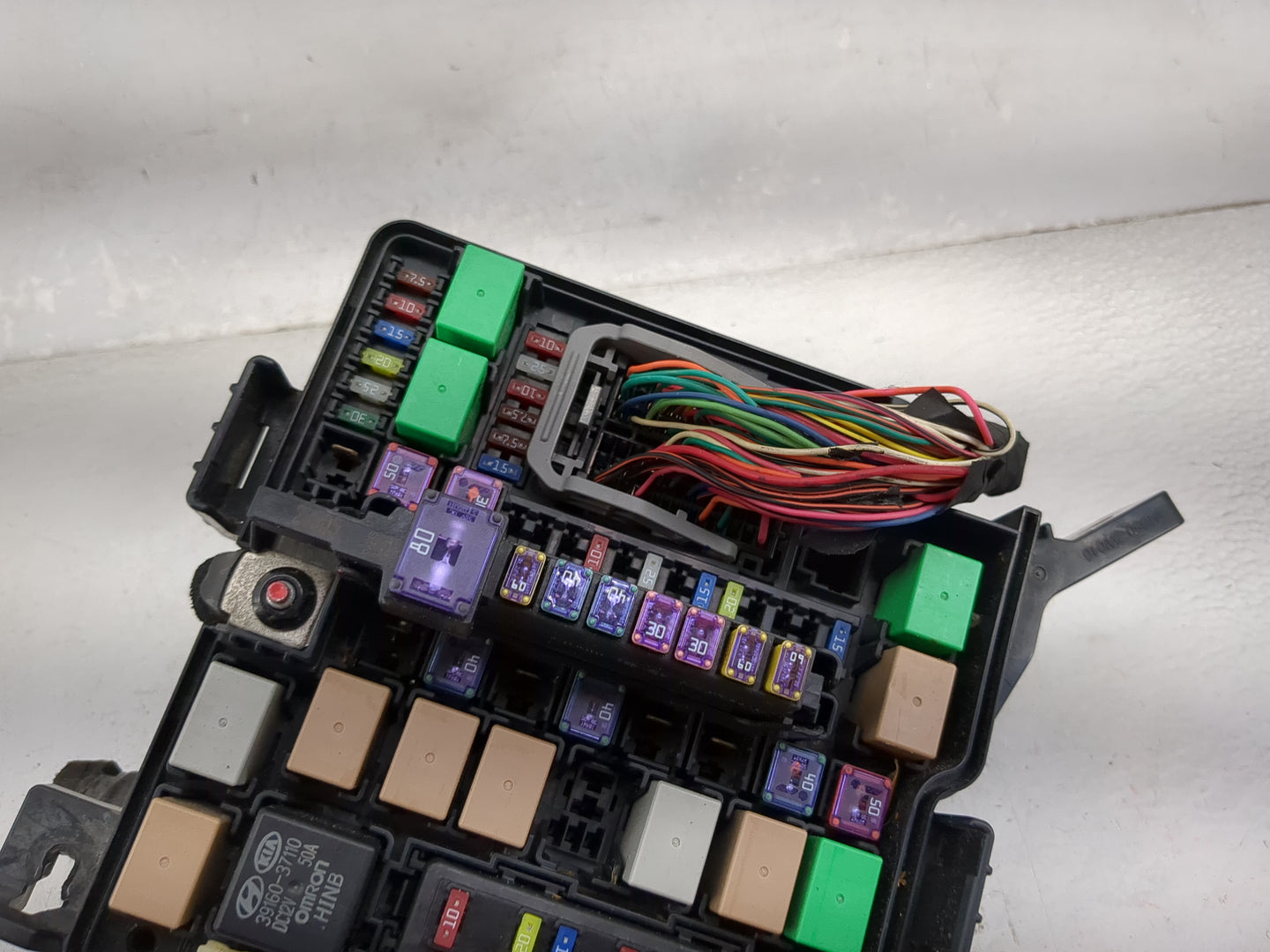 2013 Hyundai Santa Fe Fusebox Fuse Box Panel Relay Module P/N:91951-2W000 91956-00001, 39160-3T110 Fits OEM Used Auto Parts 