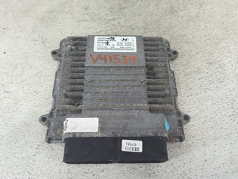 compare product 2013 Hyundai Santa Fe PCM Engine Control Computer ECU ECM PCU OEM P/N:39130-2GAG5 39100-2GAG5, 5WY4V17, SIM2K-240 Fits OEM Used Auto Parts