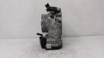 2010-2012 Hyundai Santa Fe Throttle Body P/N:35100-25400 35100-25200 Fits Fits 2006 2007 2008 2009 2010 2011 2012 2013 OEM Used Auto Parts