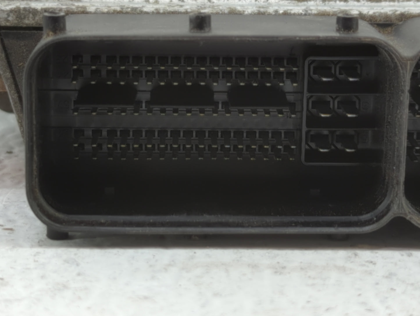 2013 Hyundai Santa Fe PCM Engine Control Computer ECU ECM PCU OEM P/N:39130-2GAG5 39130-2GAG1, 39100-2GAG1, 39130-2GAG2 Fits