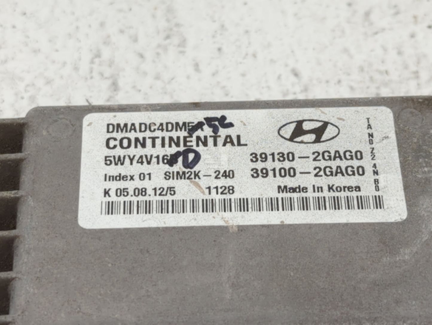 2013 Hyundai Santa Fe PCM Engine Control Computer ECU ECM PCU OEM P/N:39130-2GAG5 39130-2GAG1, 39100-2GAG1, 39130-2GAG2 Fits