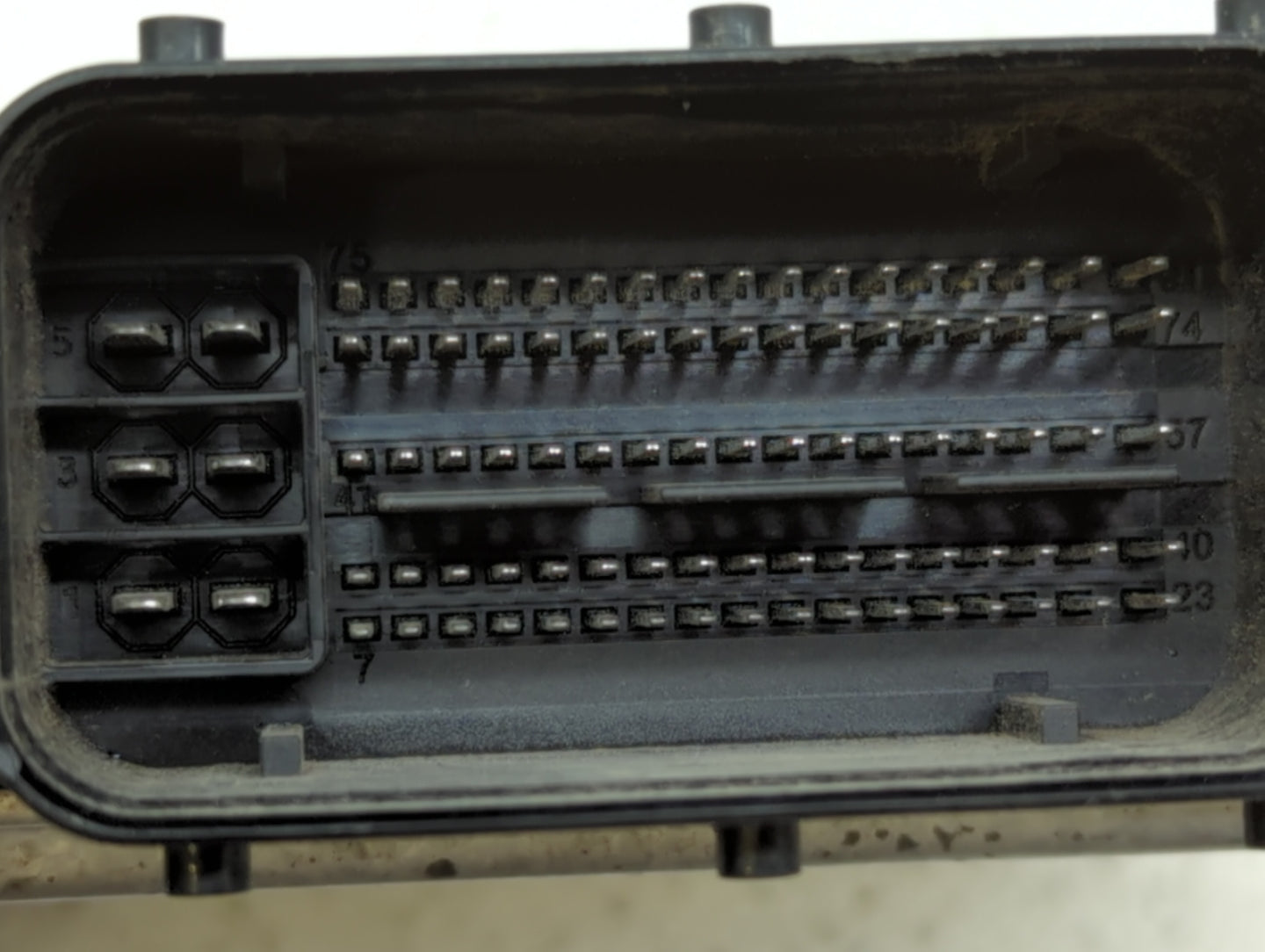 2013 Hyundai Santa Fe PCM Engine Control Computer ECU ECM PCU OEM P/N:39130-2GAG5 39130-2GAG1, 39100-2GAG1, 39130-2GAG2 Fits