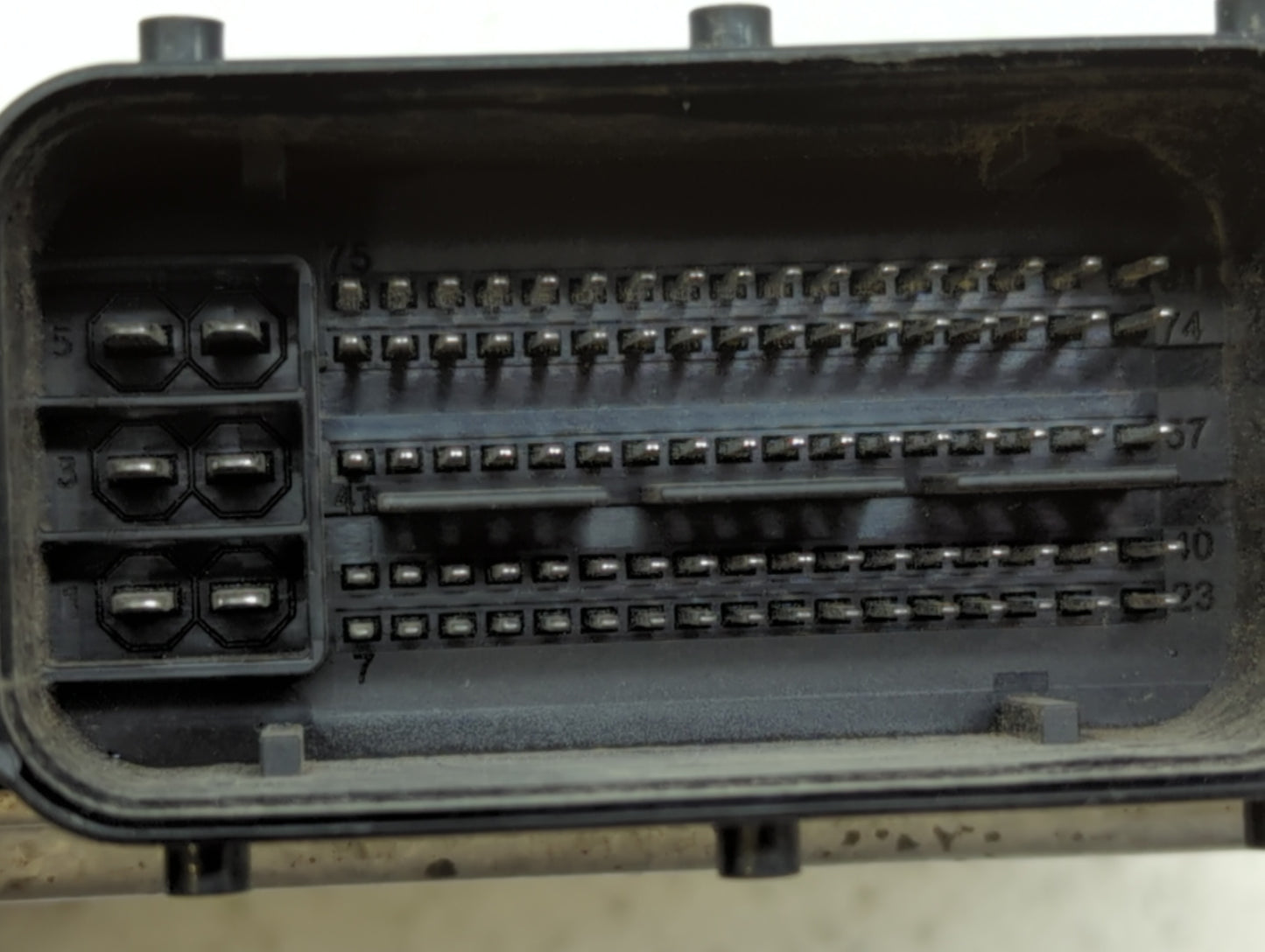 2013 Hyundai Santa Fe PCM Engine Control Computer ECU ECM PCU OEM P/N:39130-2GAG5 39130-2GAG1, 39100-2GAG1, 39130-2GAG2 Fits