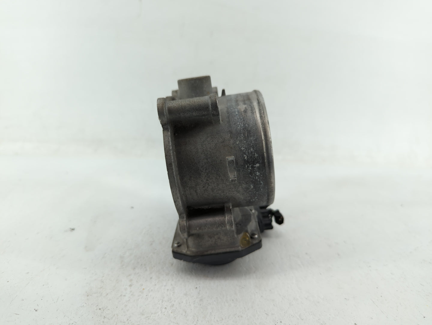 2013-2018 Hyundai Santa Fe Throttle Body P/N:35100-3CAA0 Fits Fits 2012 2013 2014 2015 2016 2017 2018 OEM Used Auto Parts - 