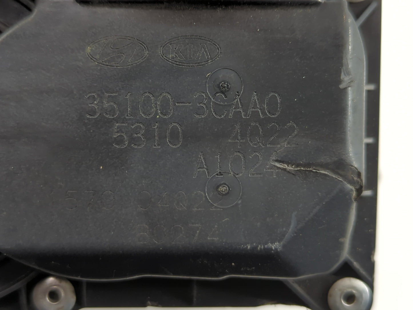 2013-2018 Hyundai Santa Fe Throttle Body P/N:35100-3CAA0 Fits Fits 2012 2013 2014 2015 2016 2017 2018 OEM Used Auto Parts - 