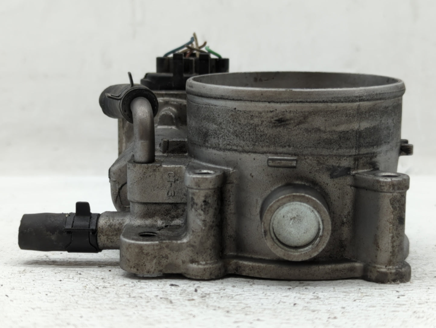 2013-2018 Hyundai Santa Fe Throttle Body P/N:35100-3CAA0 Fits Fits 2012 2013 2014 2015 2016 2017 2018 OEM Used Auto Parts - 